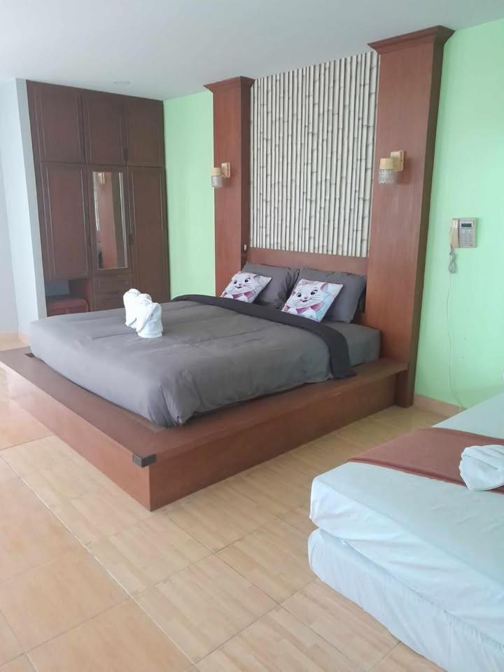 Suite - Photo 4