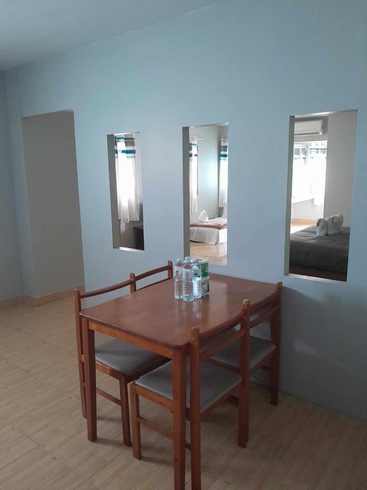 Suite - Photo 6