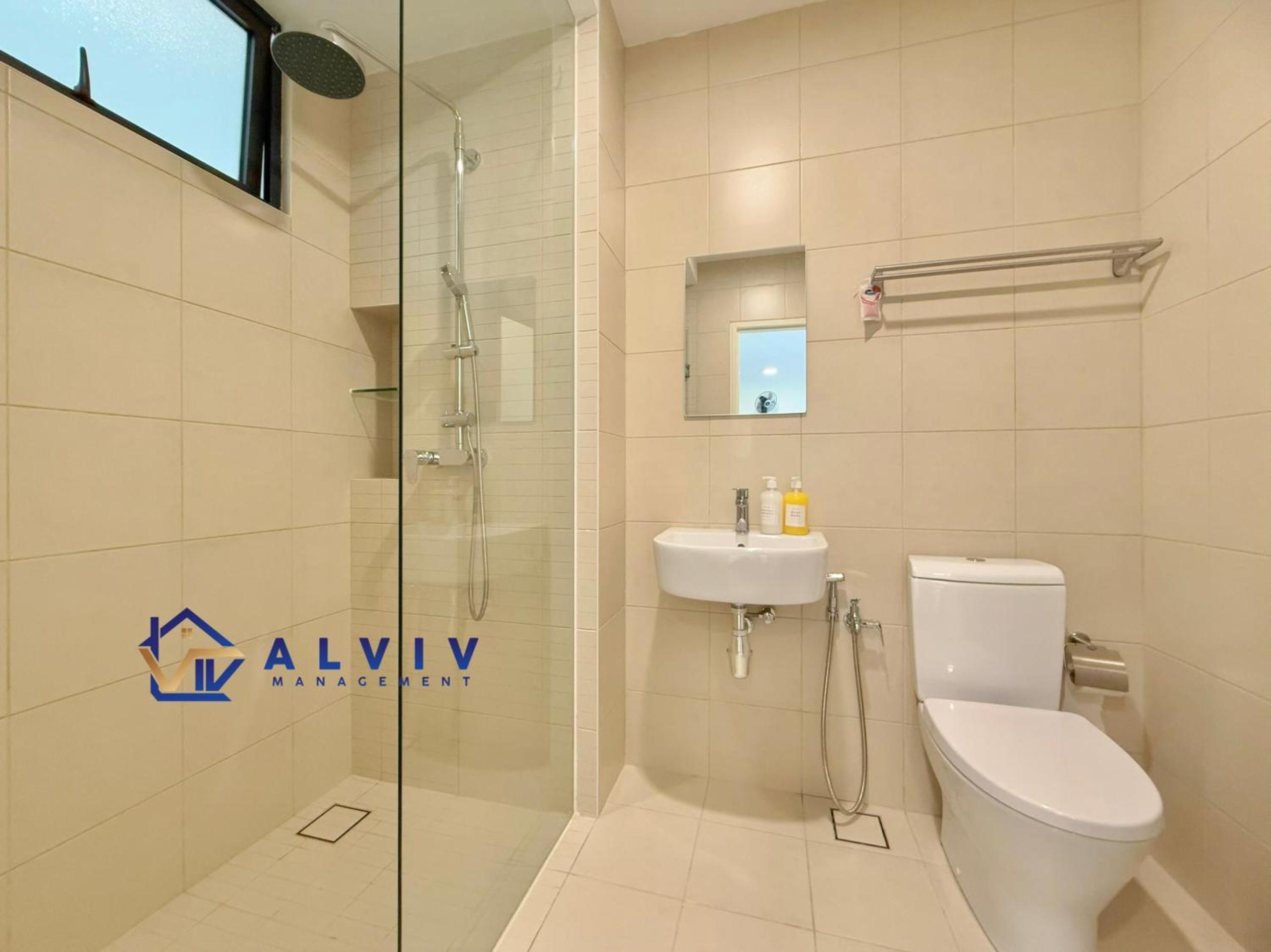 Two-Bedroom Family Apartment - Photo 4