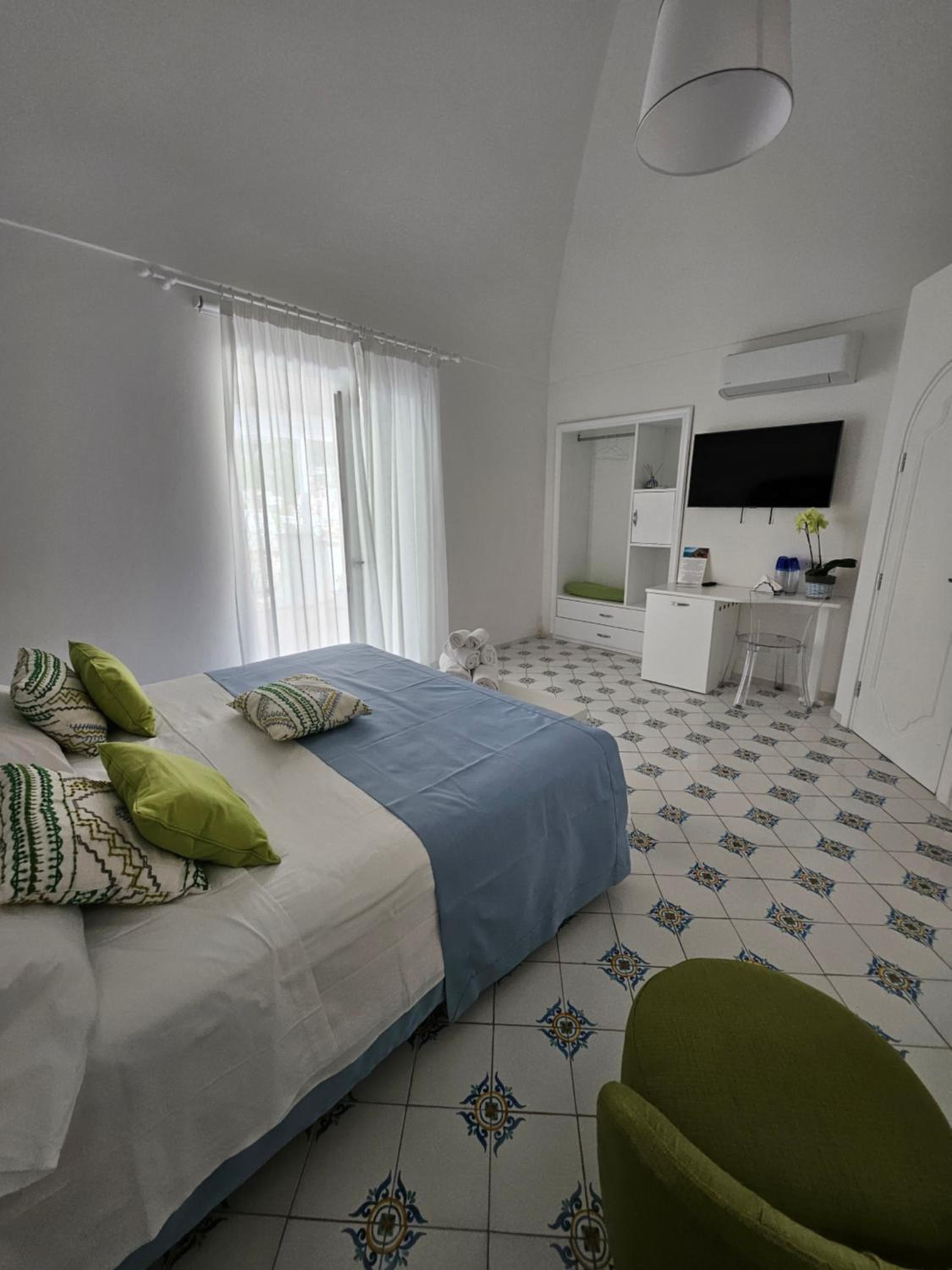 Superior Double or Twin Room with Terrace photo 2