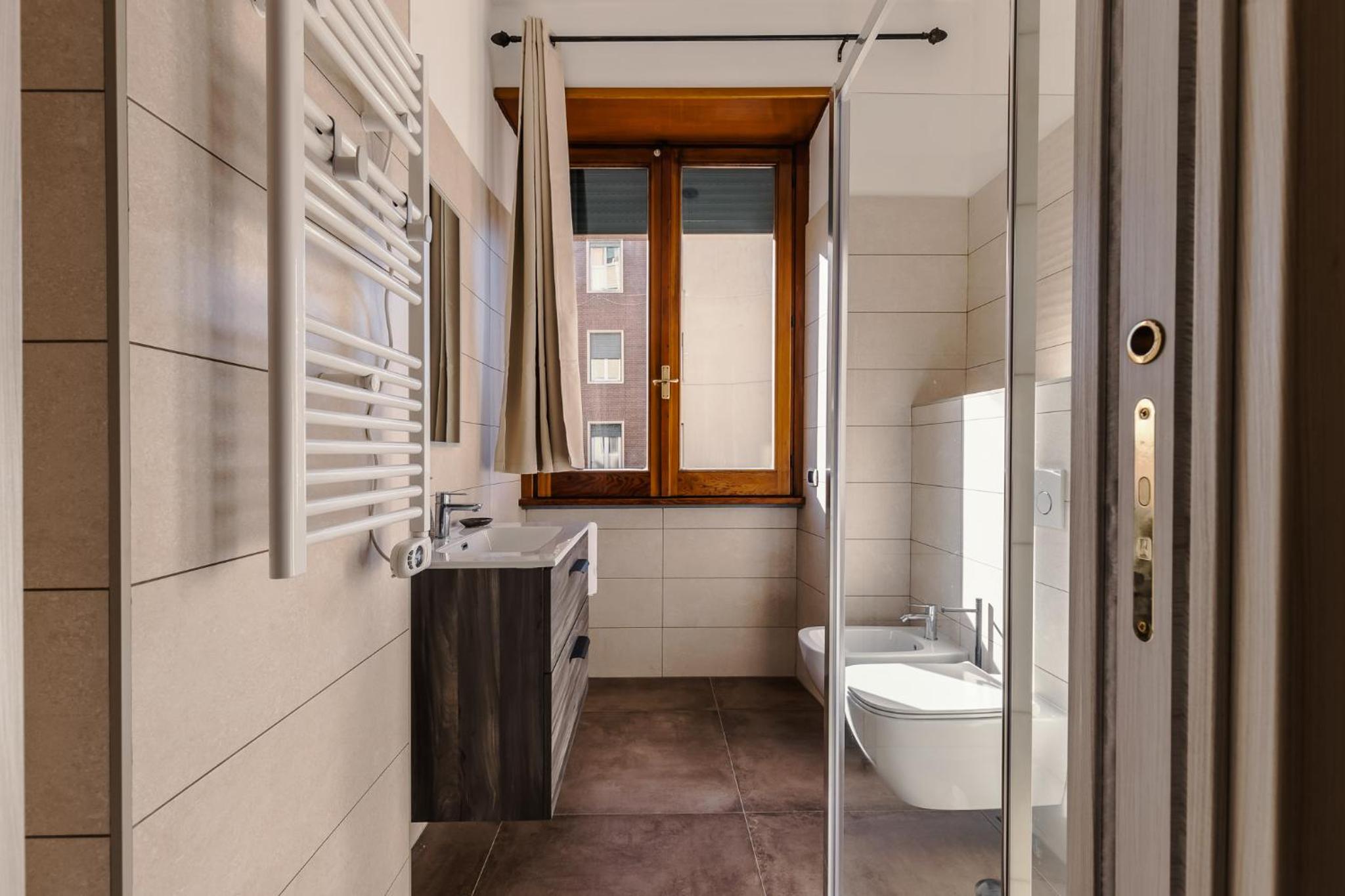 Two-Bedroom Deluxe Apartment with Balcony photo 3