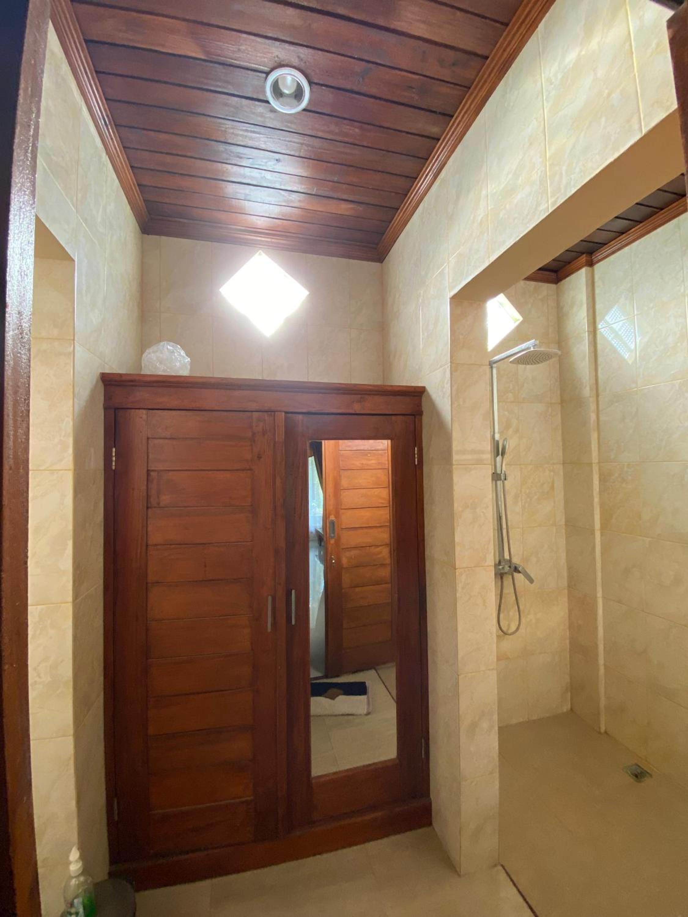 Standard Twin Room - Photo 1