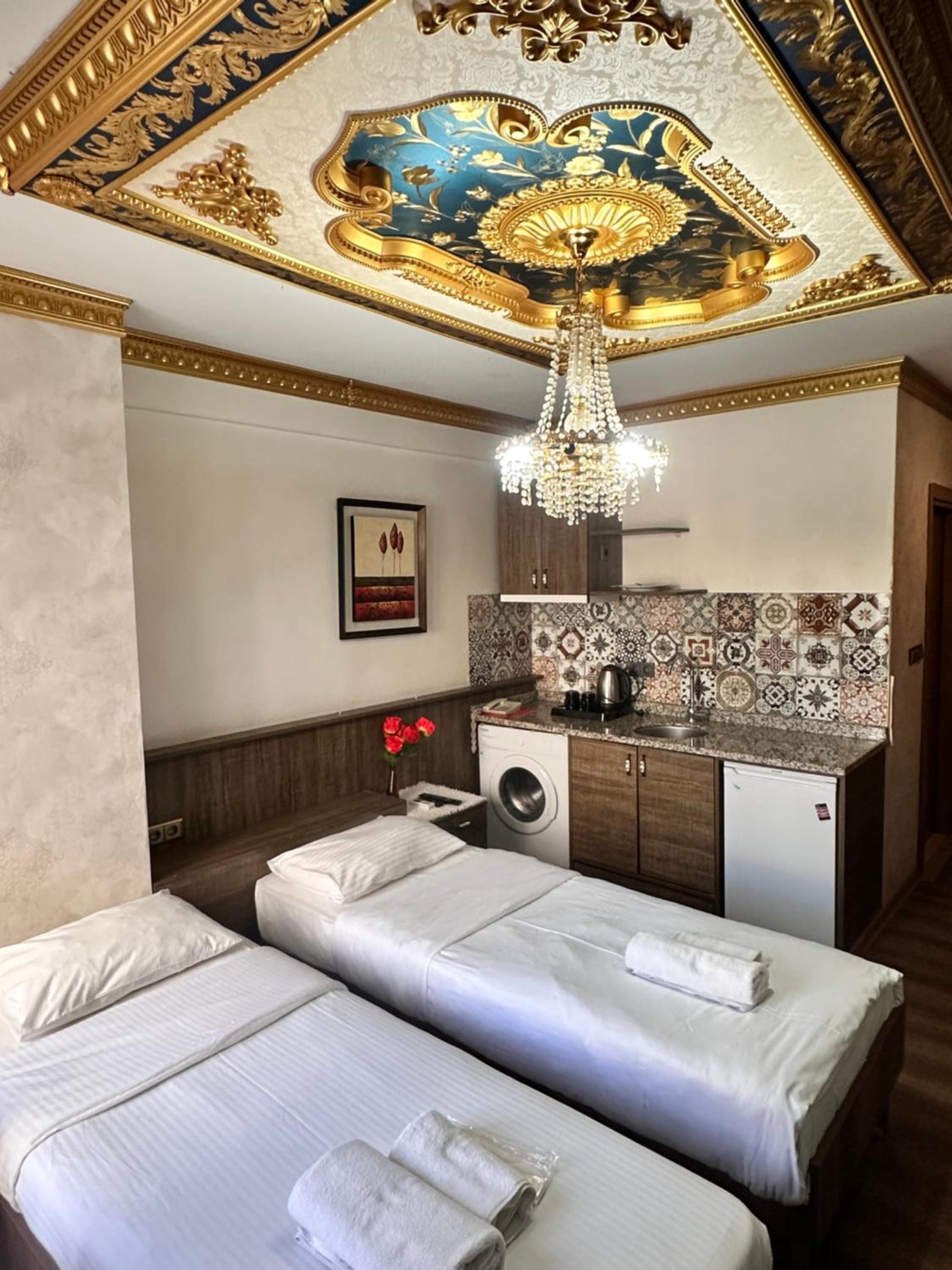 Double or Twin Room photo 3
