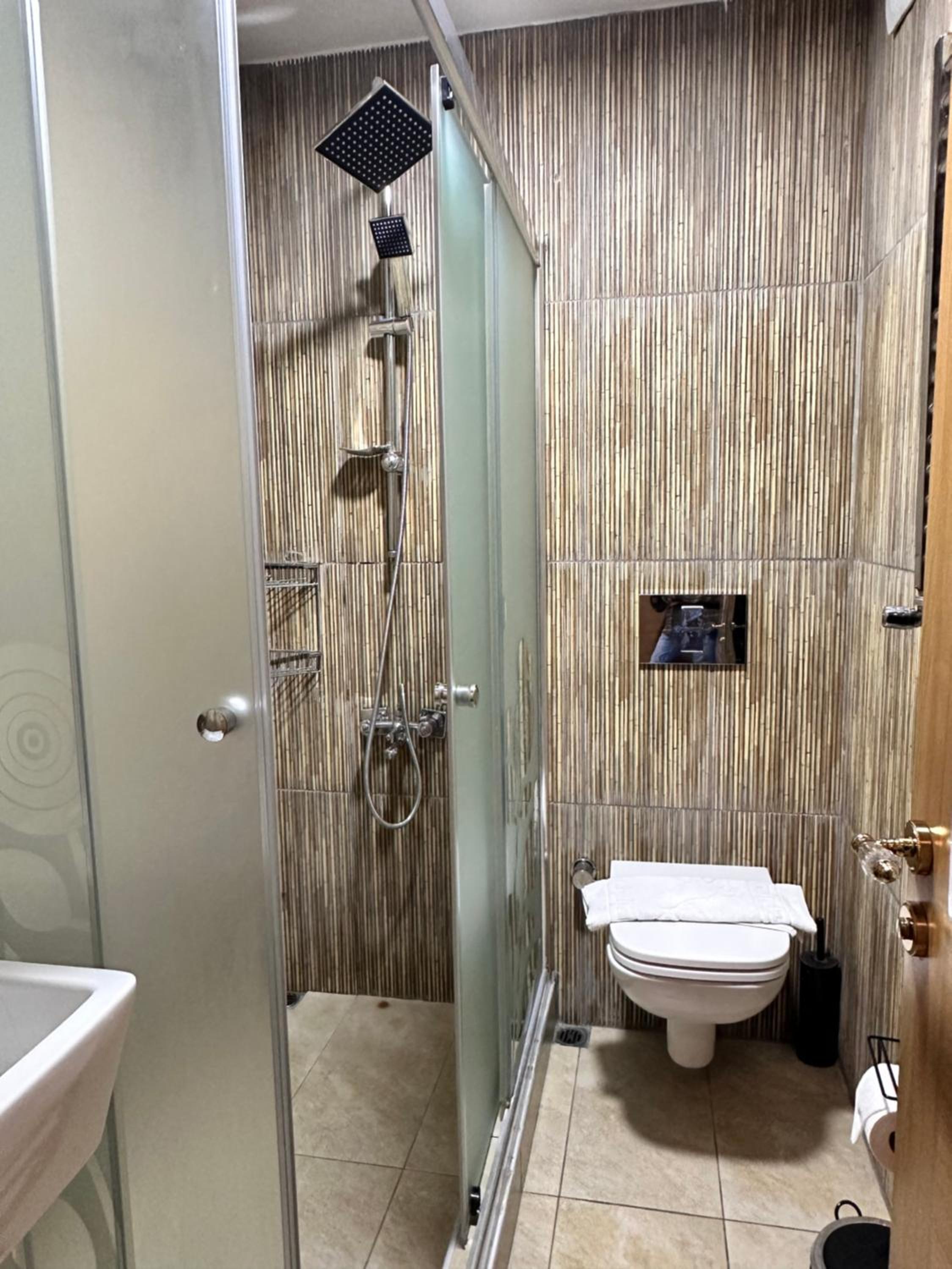 Double or Twin Room photo 3