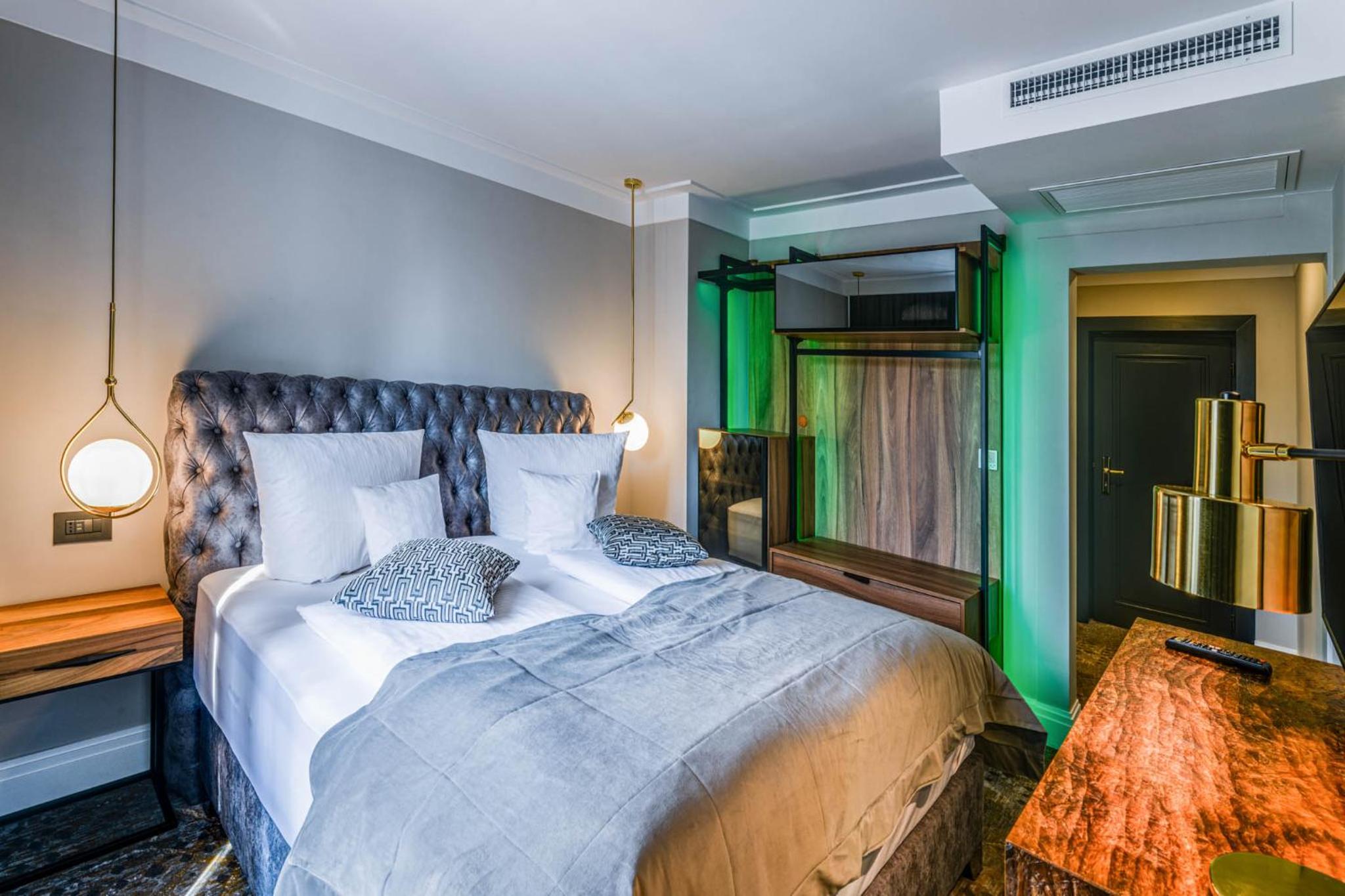 Standard Double Room - Photo 2