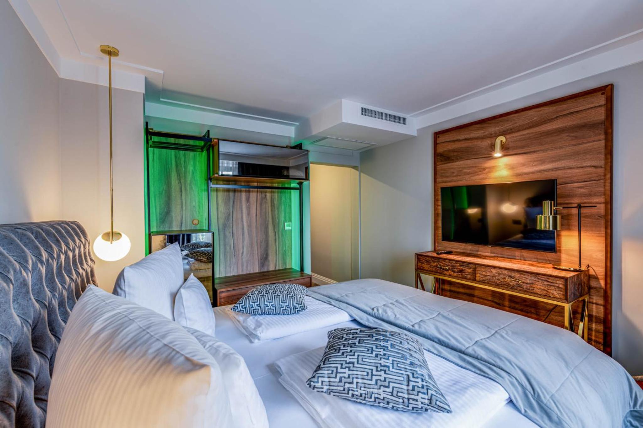 Standard Double Room - Photo 3