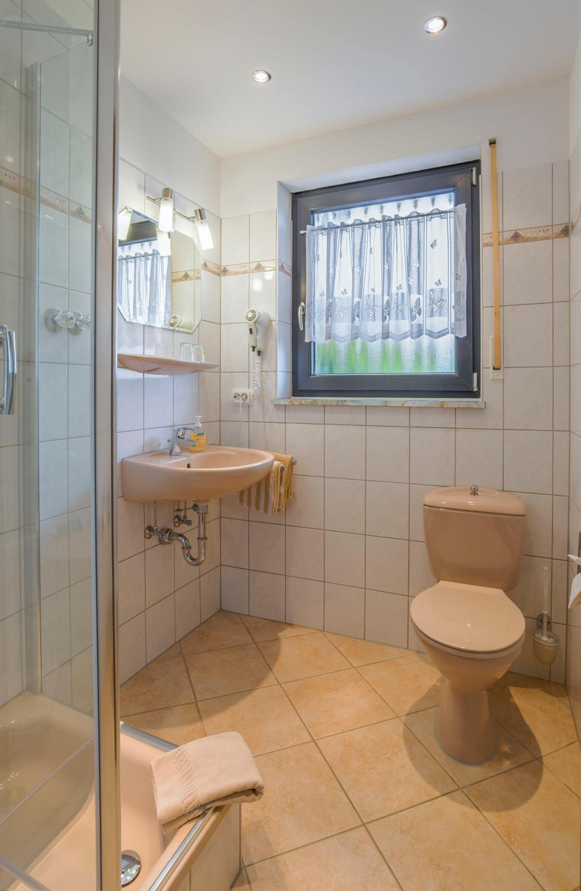 Double Room with Balcony photo 3