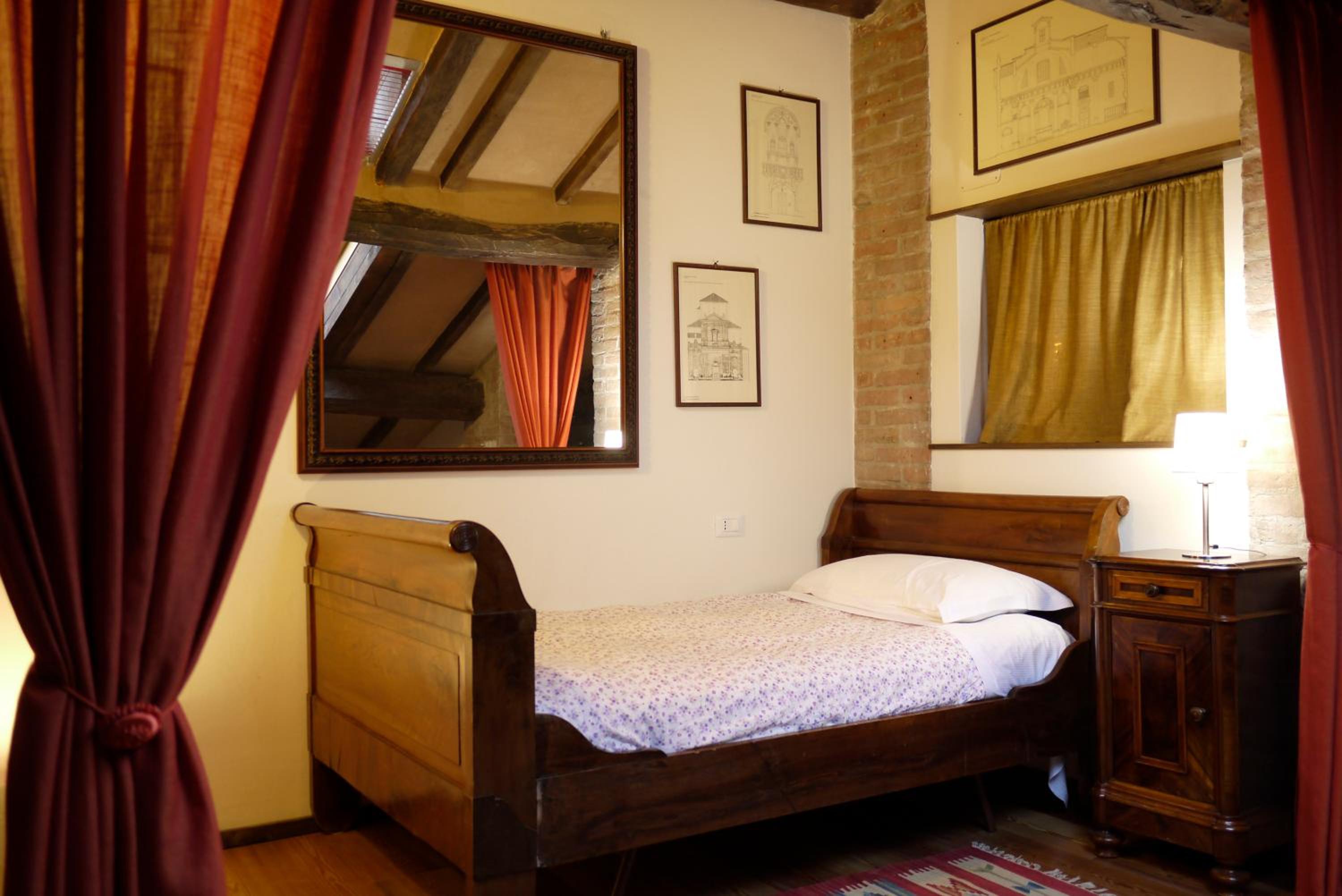 Suite - Photo 3