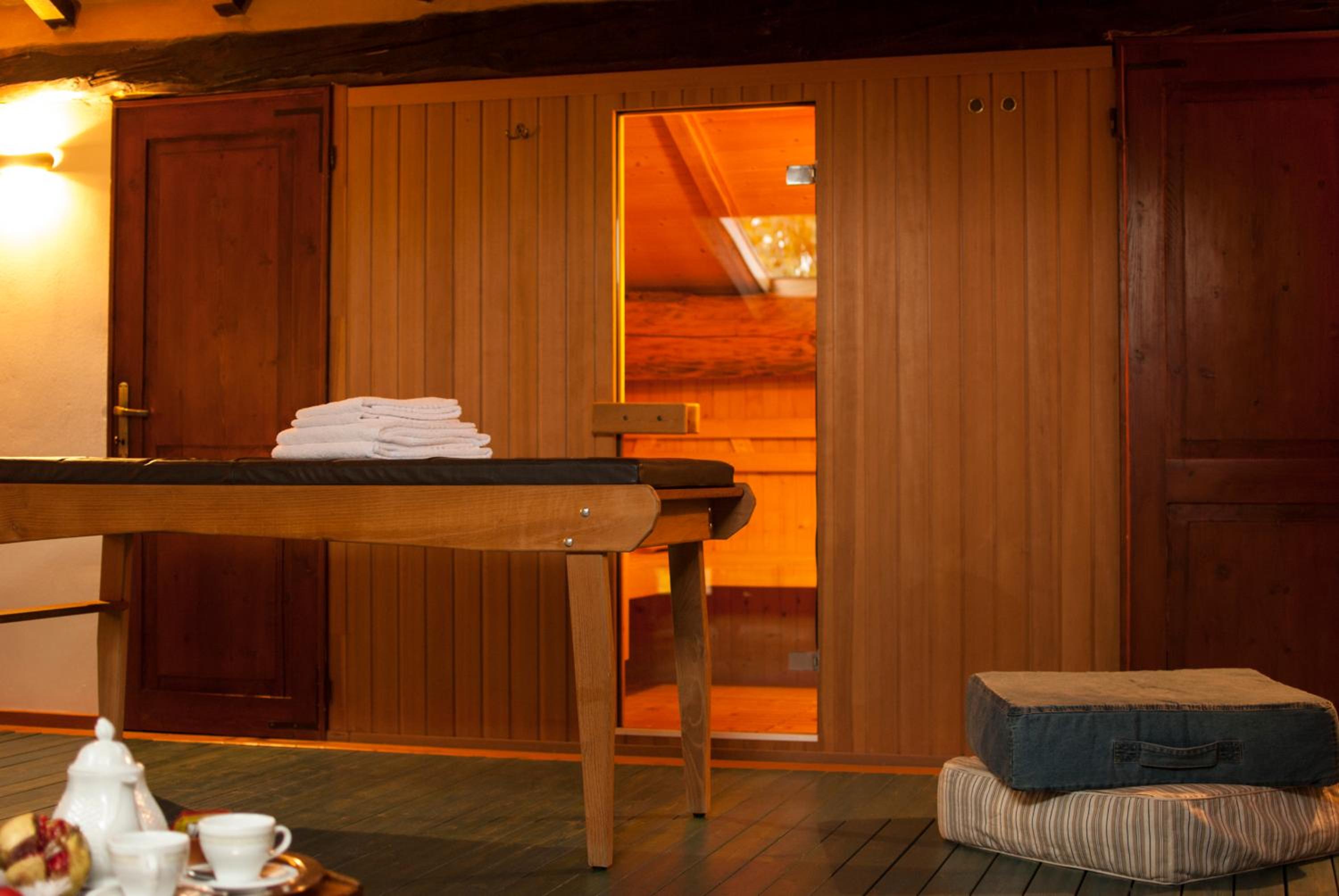 Suite - Photo 5