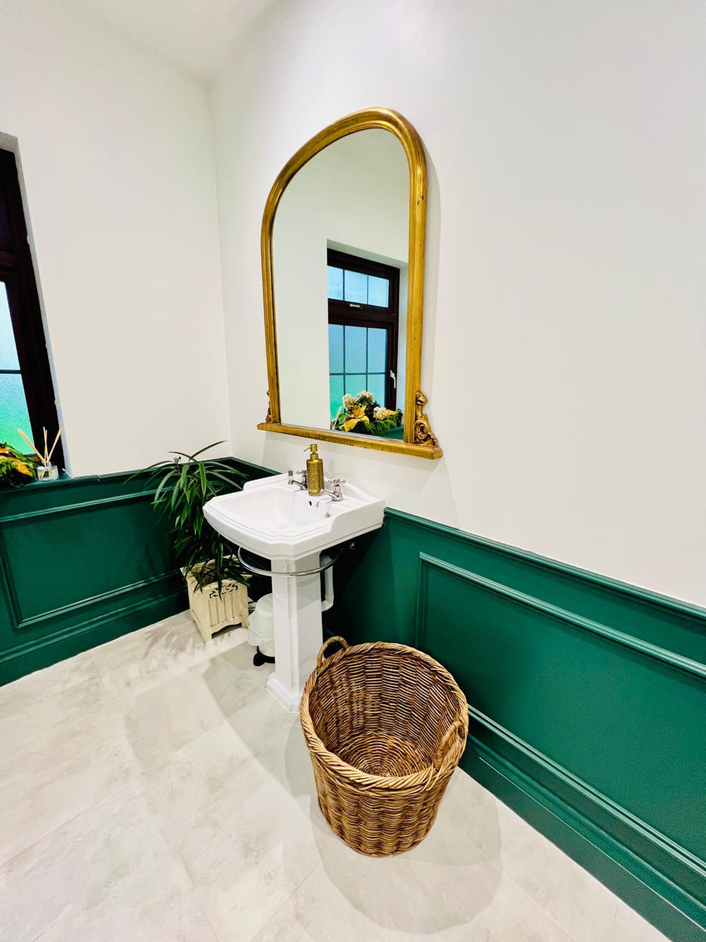 Double Room with Shared Bathroom photo 2