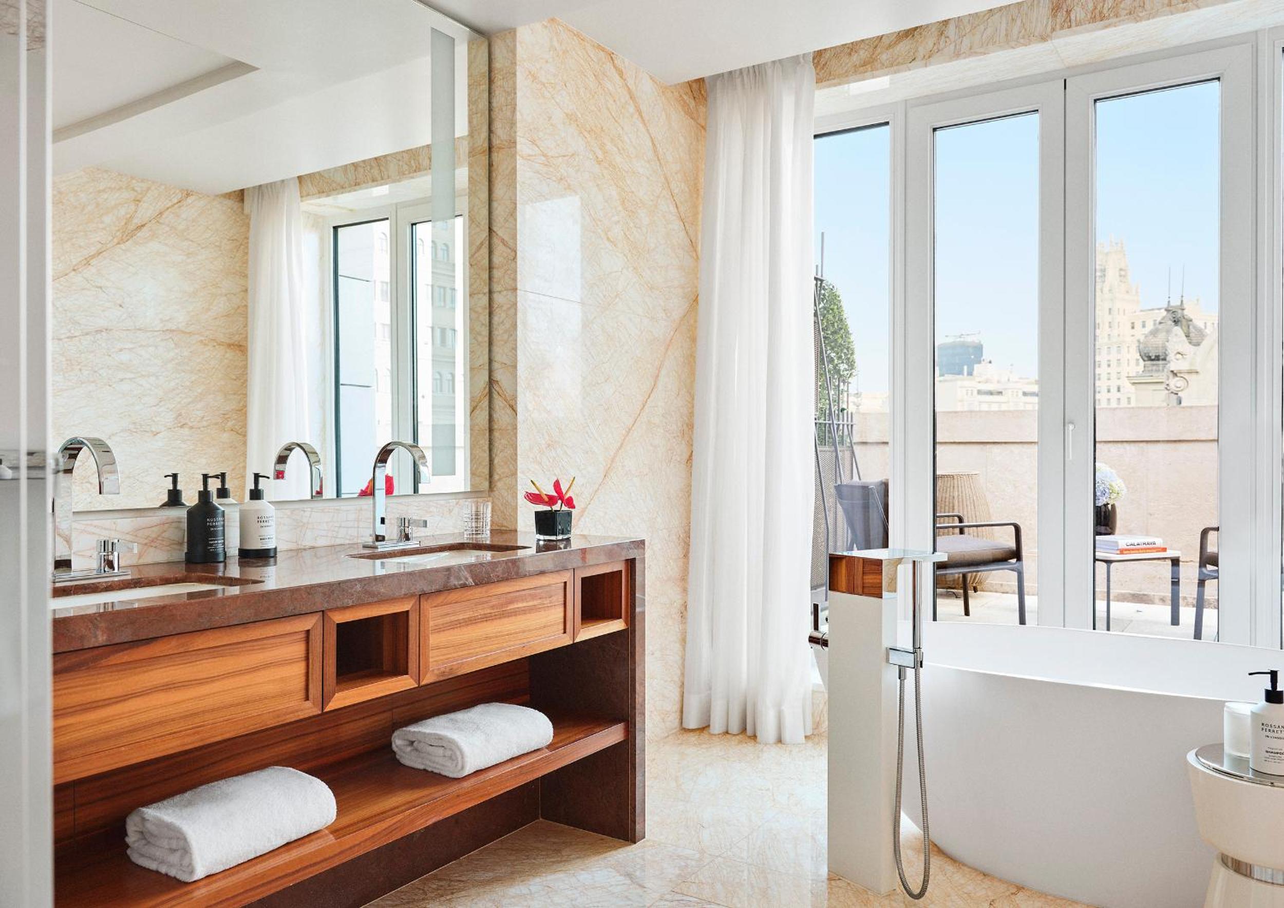 Penthouse Suite King with Terraces