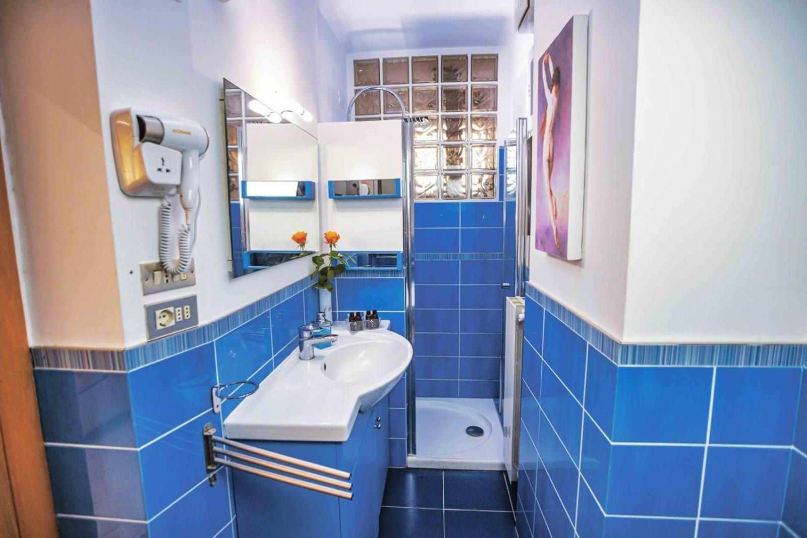 Triple Room - Photo 2