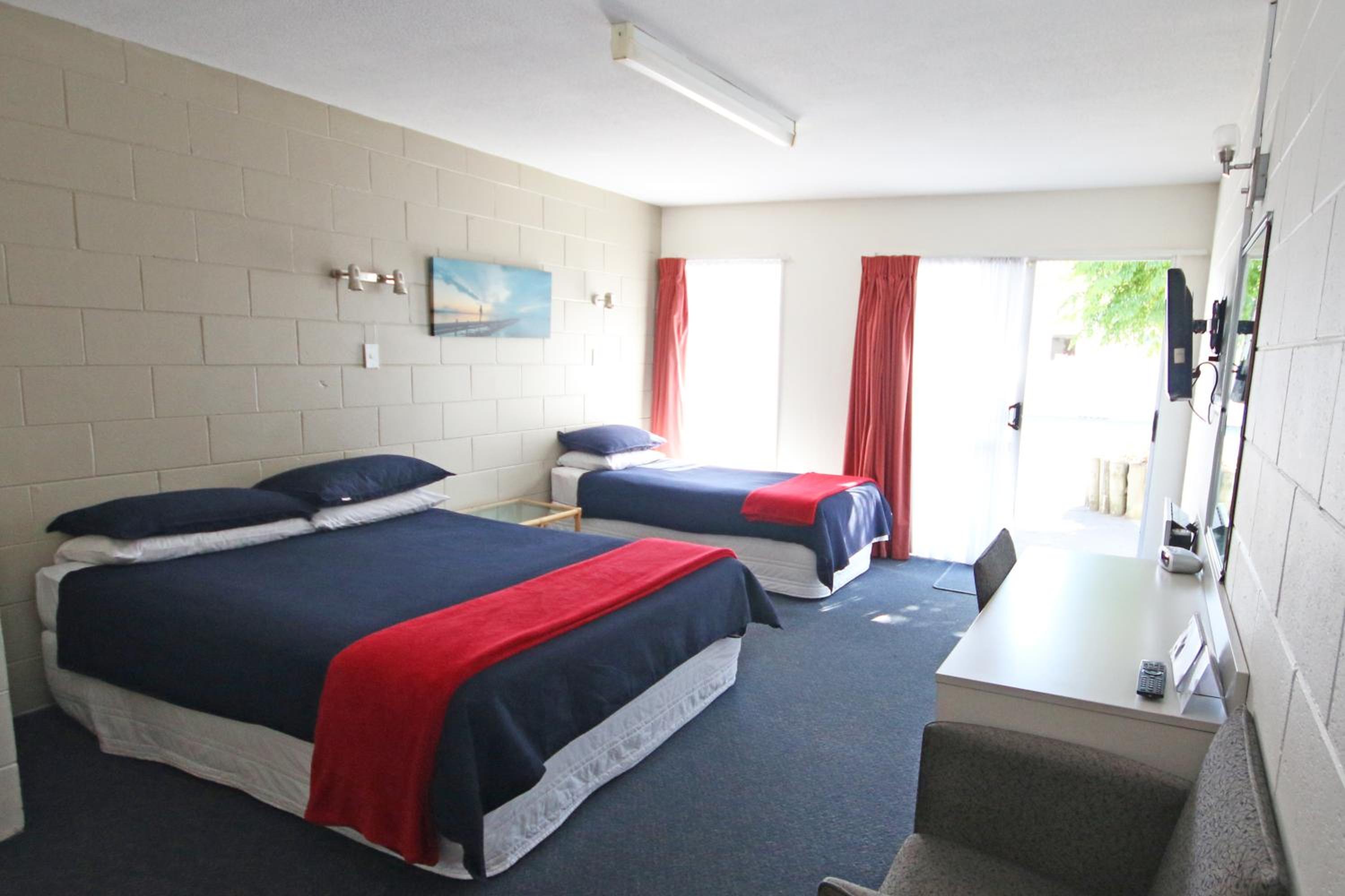 Standard Double or Twin Room photo 1
