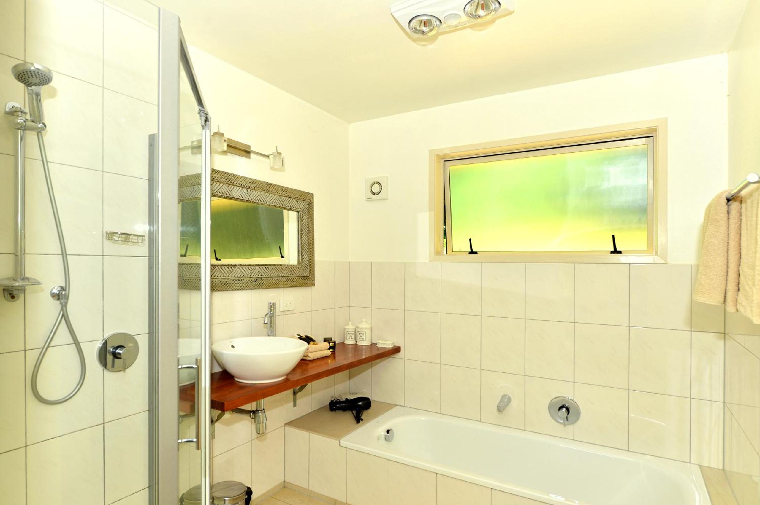 One-Bedroom Cottage - Photo 4
