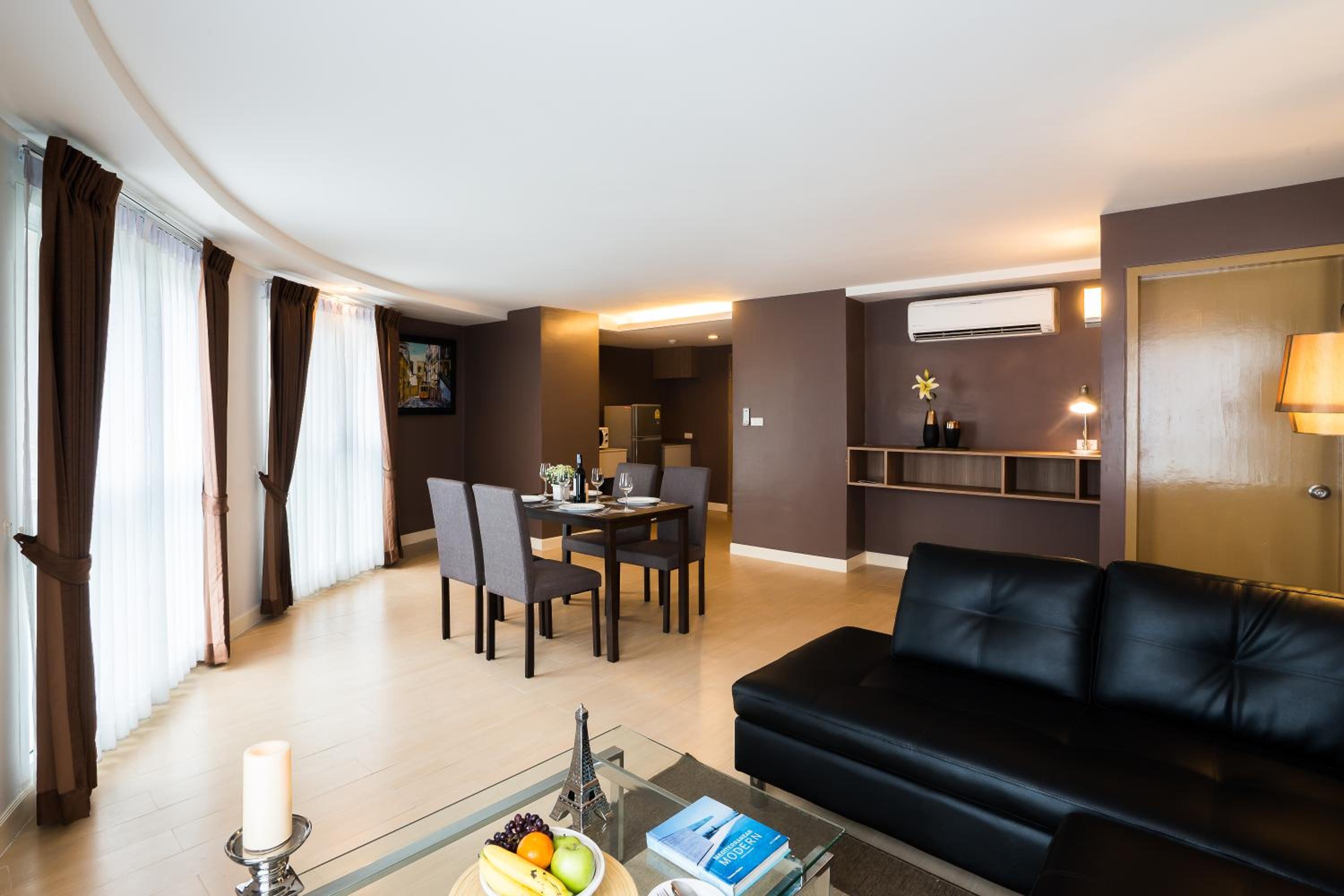 Pleasure Executive Suite photo 2