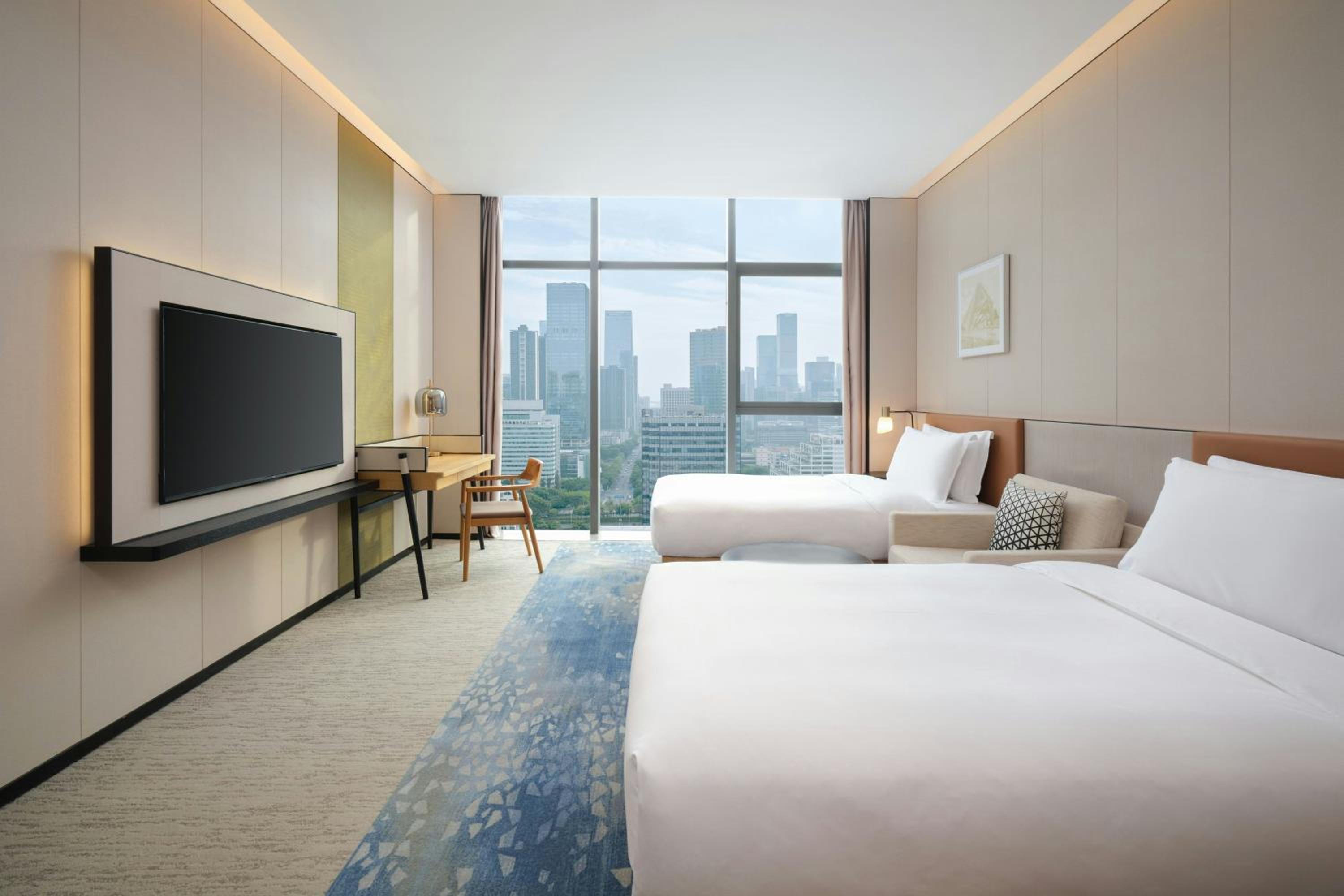 Queen Room with Two Queen Beds and City View - High Floor