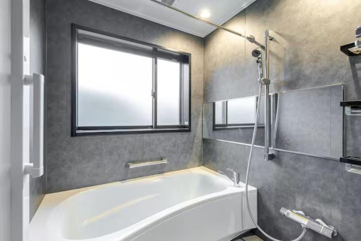 Three-Bedroom Villa photo 2