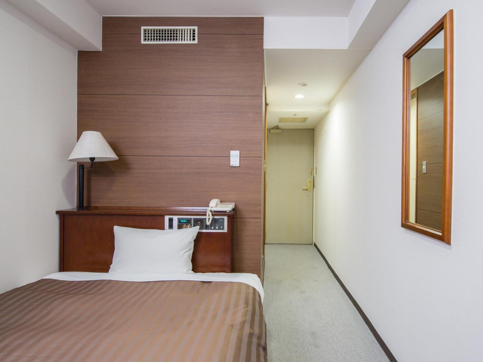 Single Room - Photo 2