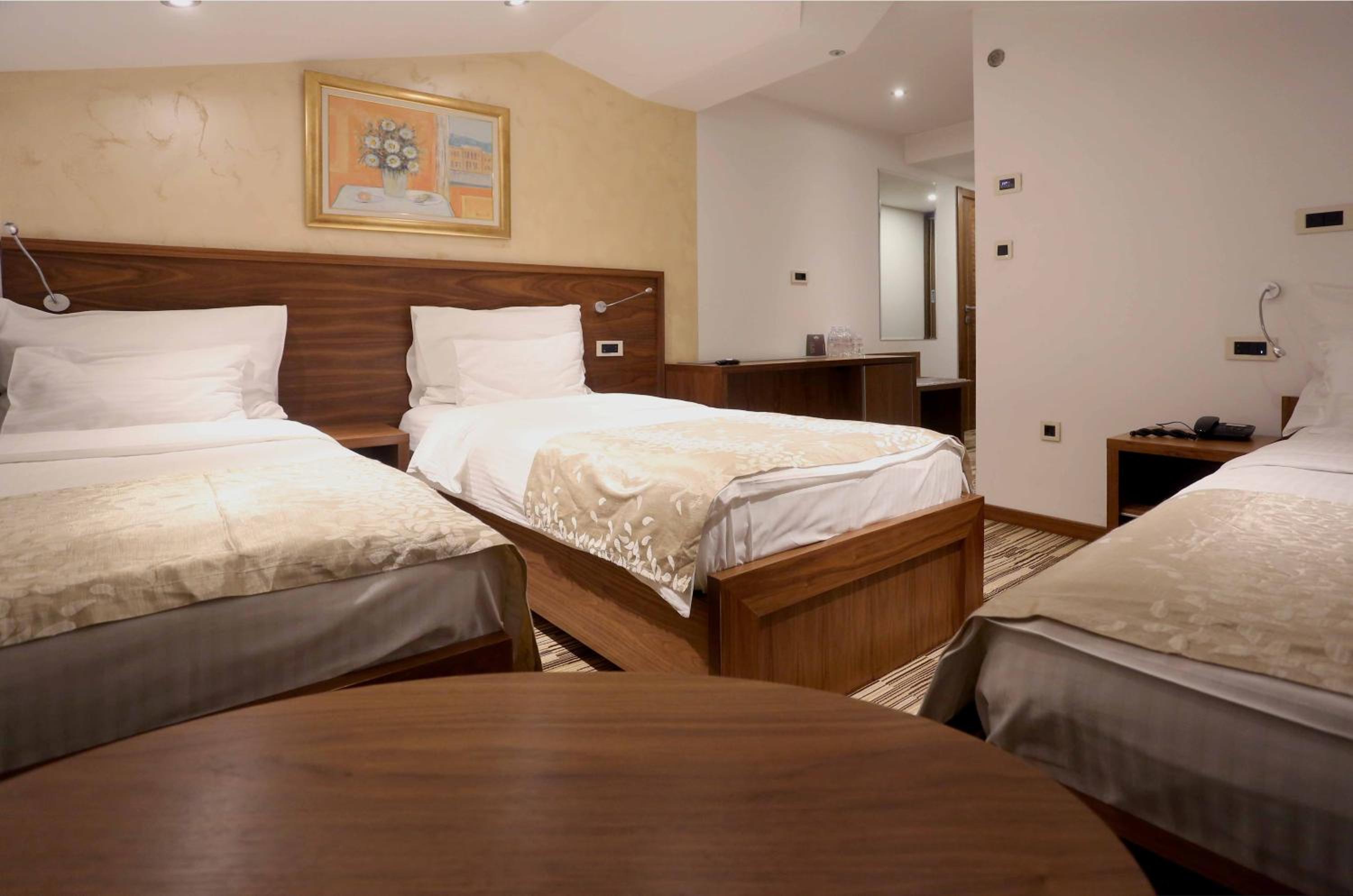 Triple Room - Photo 5