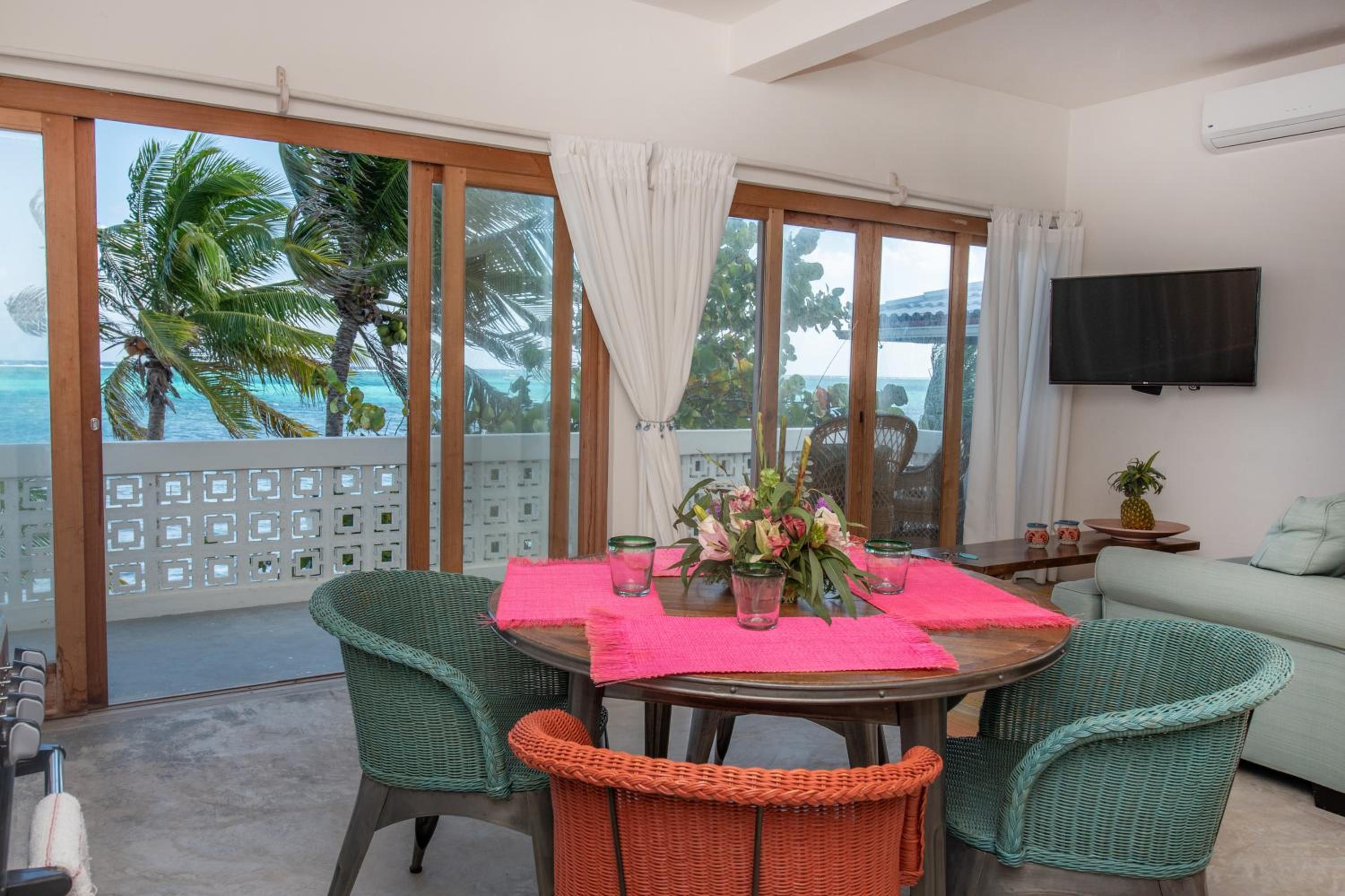 Two-Bedroom Apartment with Sea View photo 1