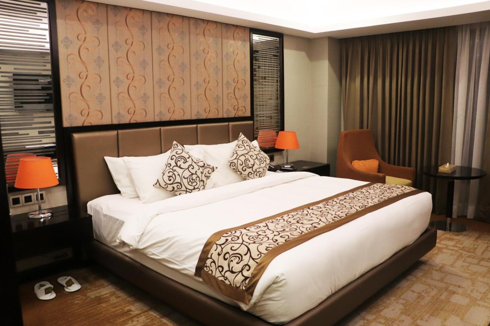 Executive Club King Room (Access to the Club Lounge for guests aged 18 or above) - Photo 1