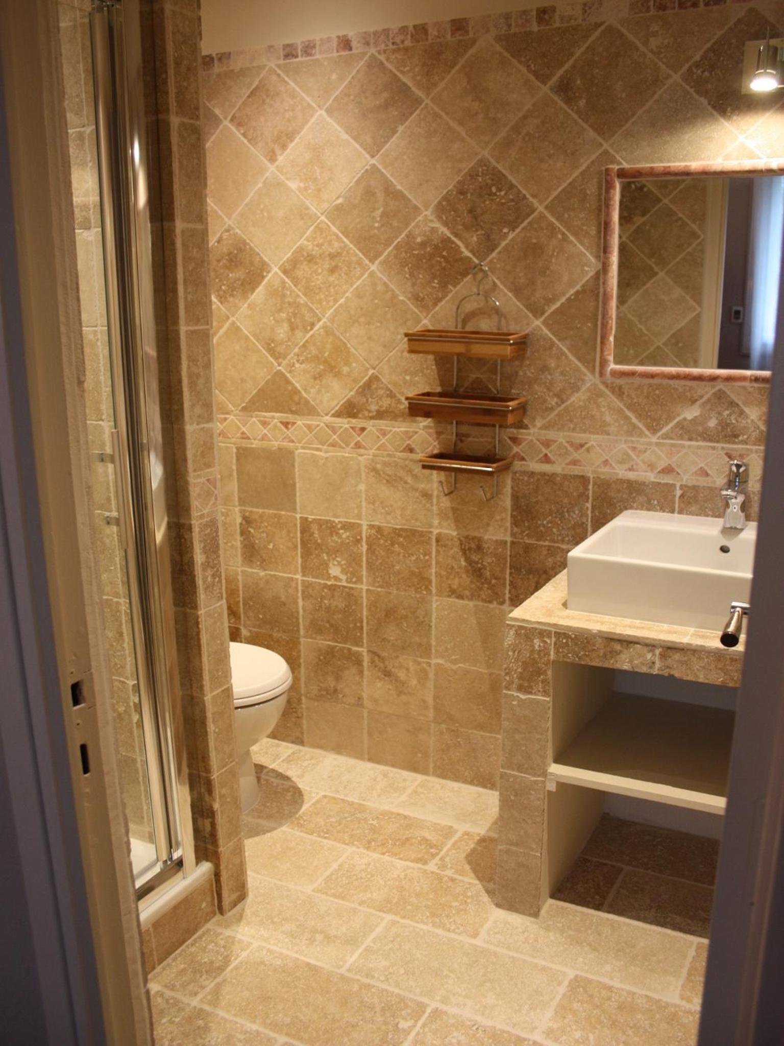 Queen Room photo 3
