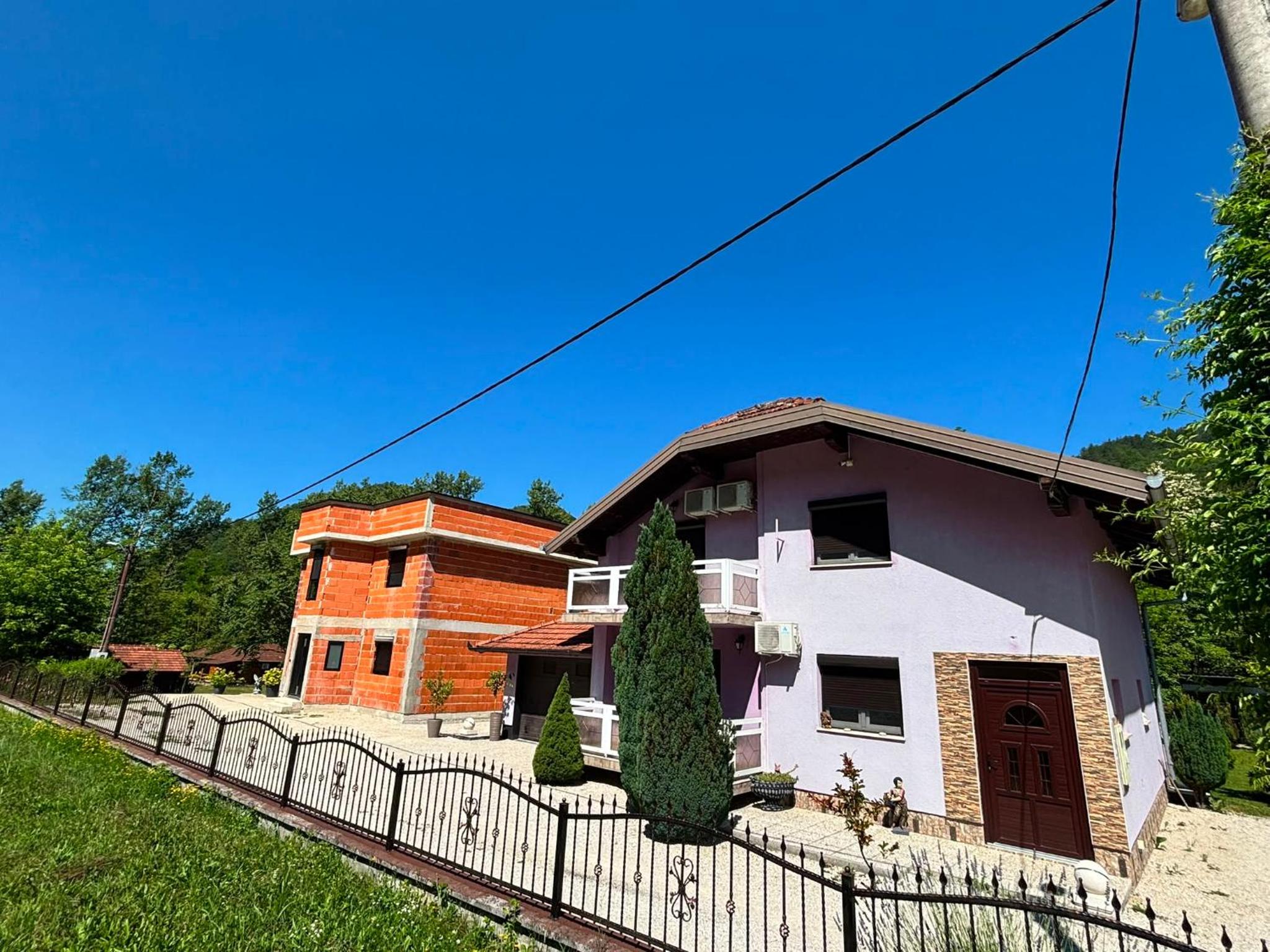 Villa photo 1