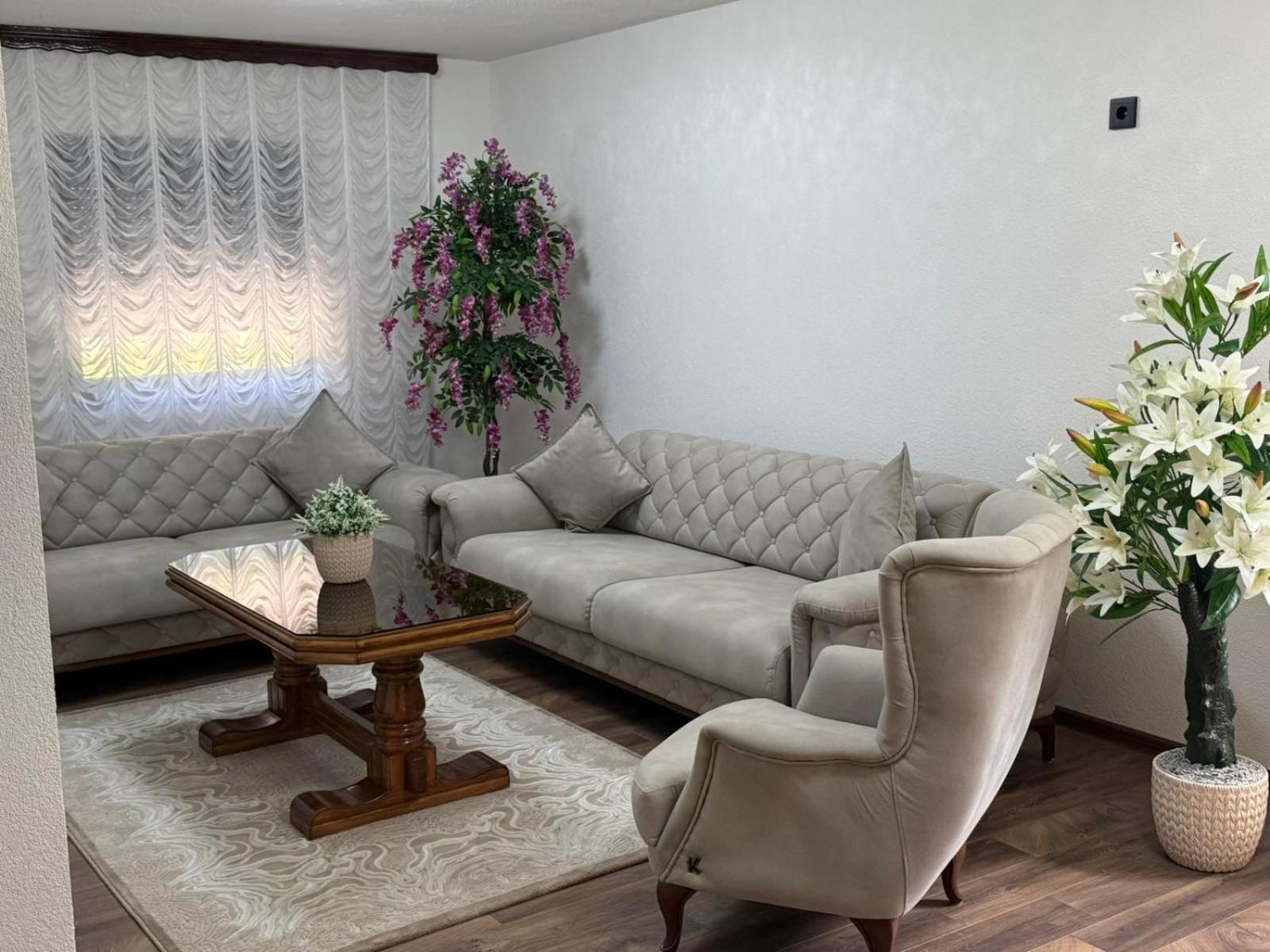 Villa photo 2