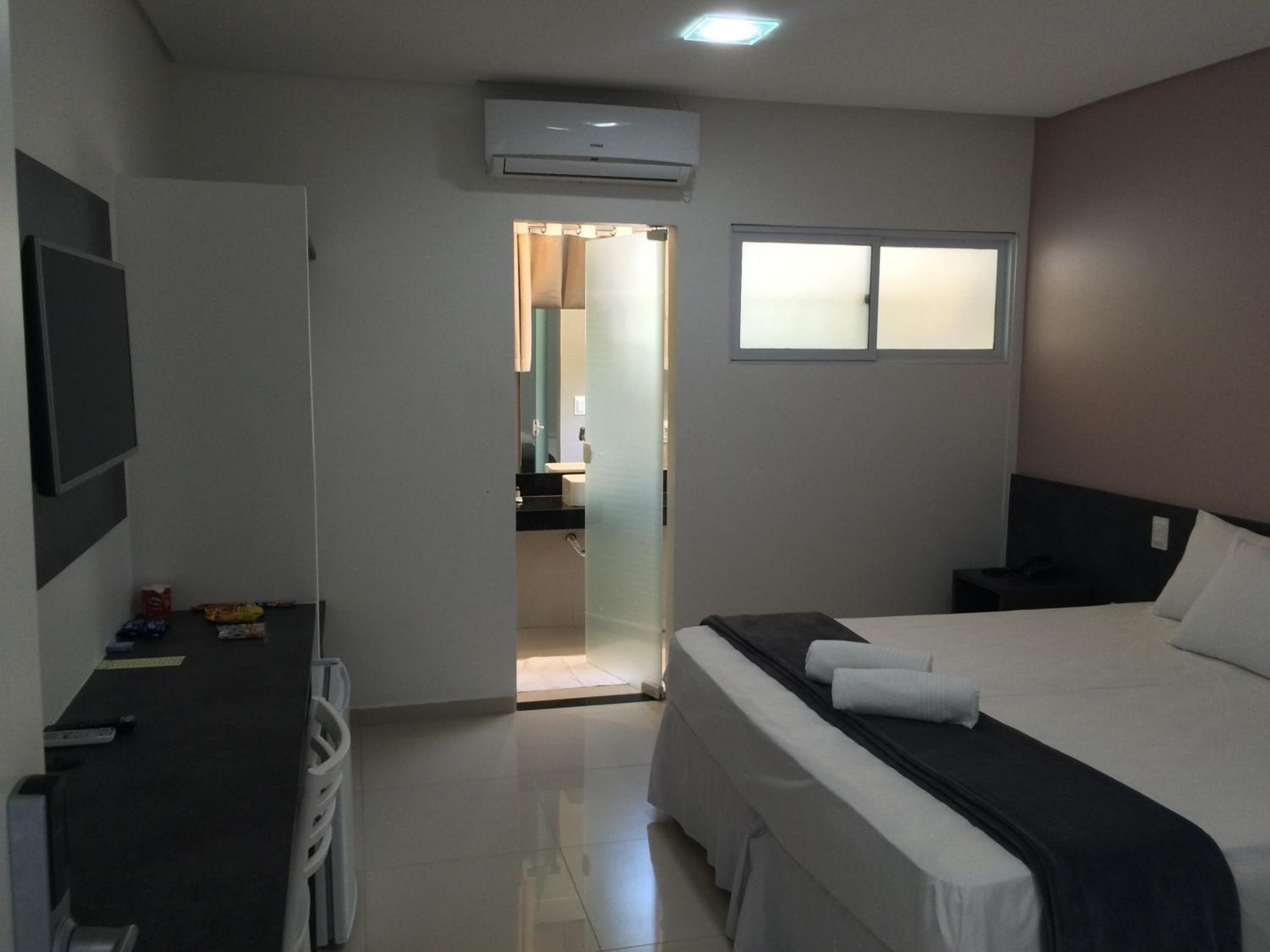 Triple Room with Private Bathroom - Photo 1