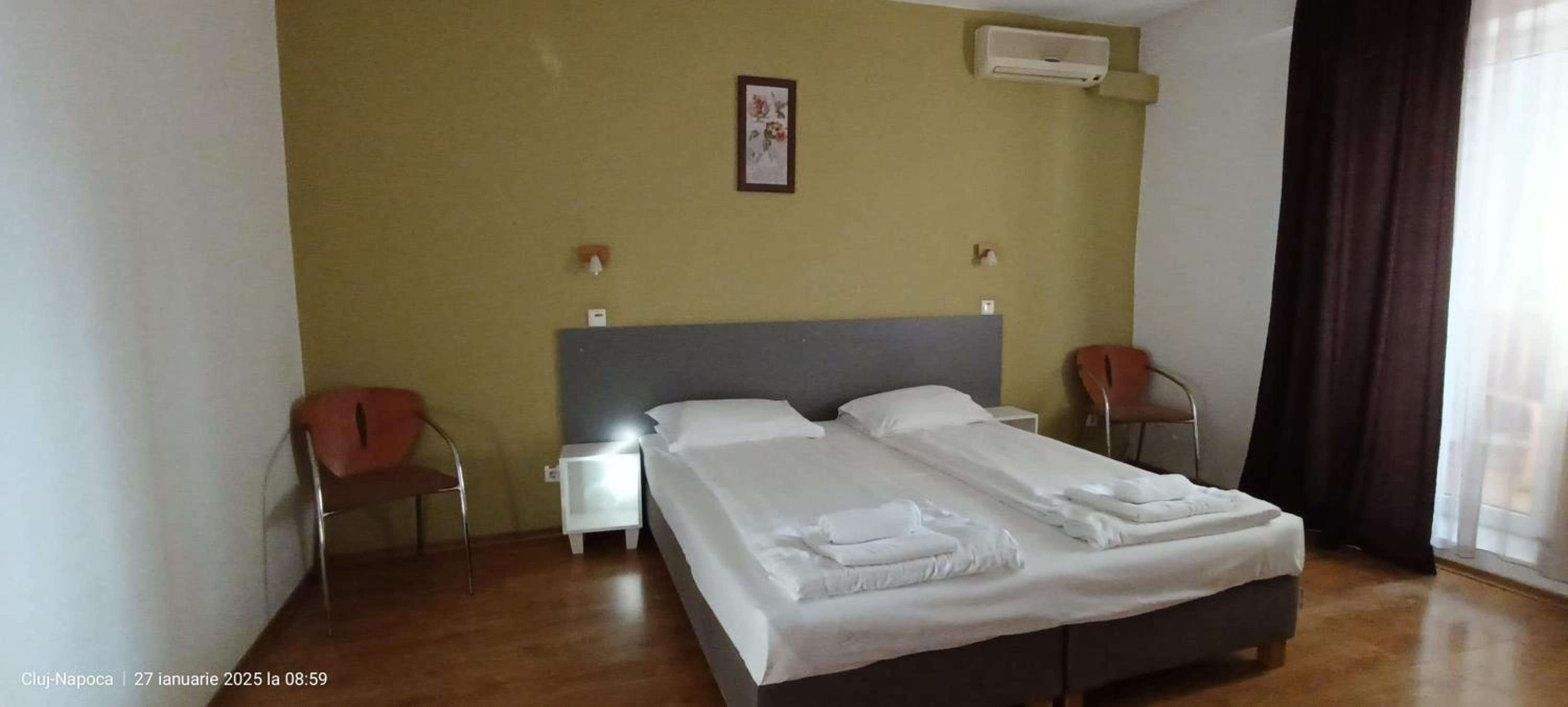 Standard King Room - Photo 5