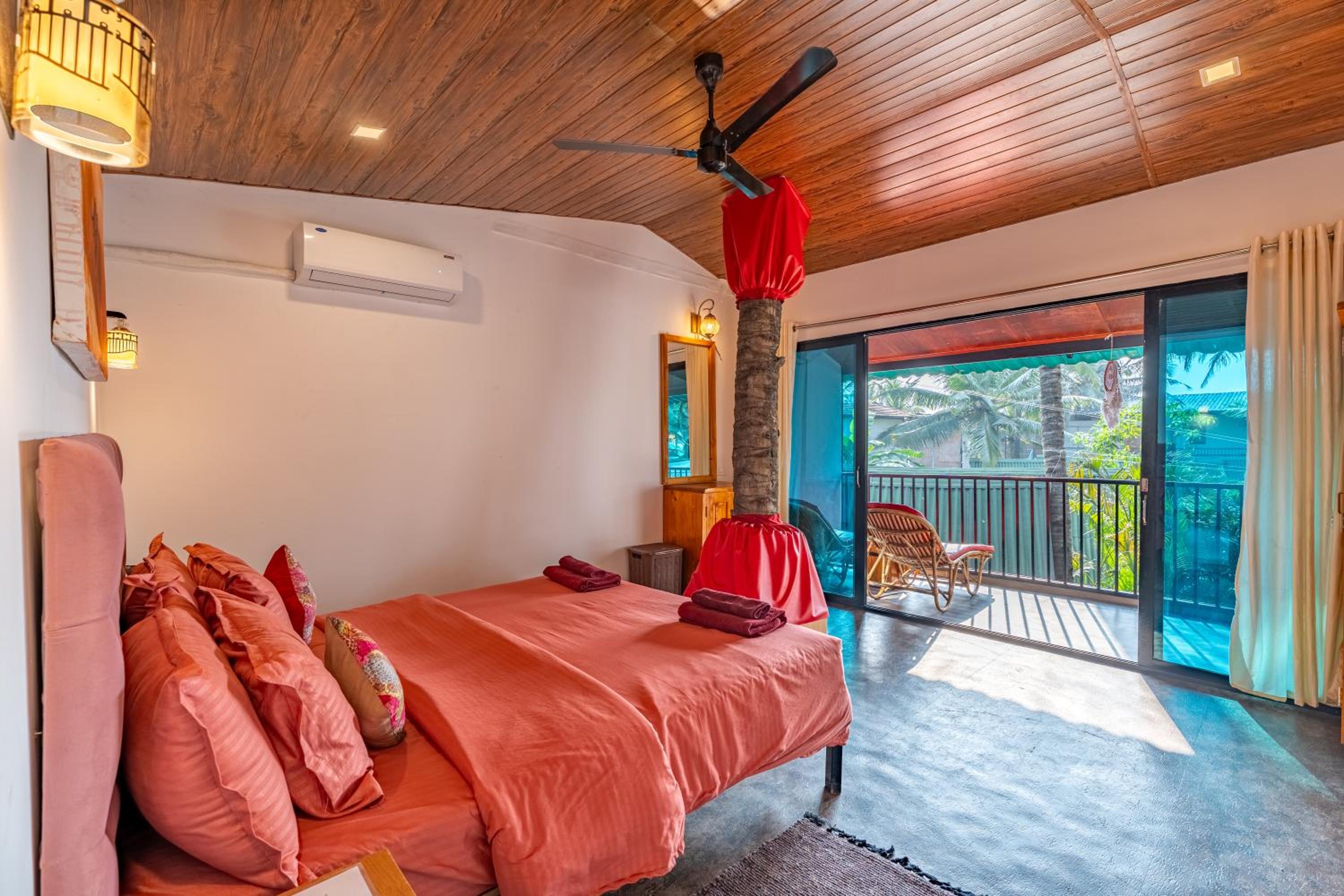 Roof Top Hut photo 3