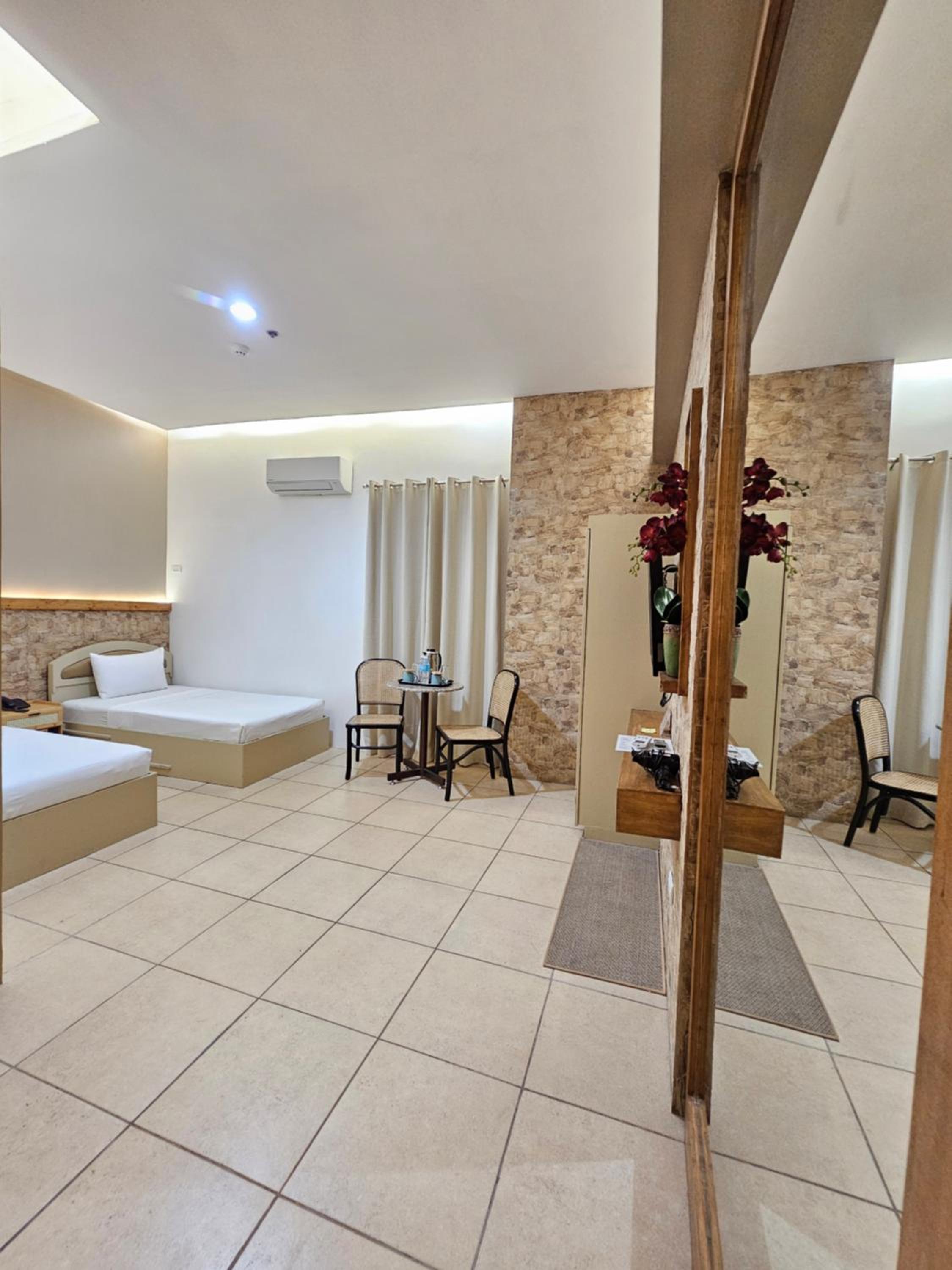 Superior Double or Twin Room photo 3