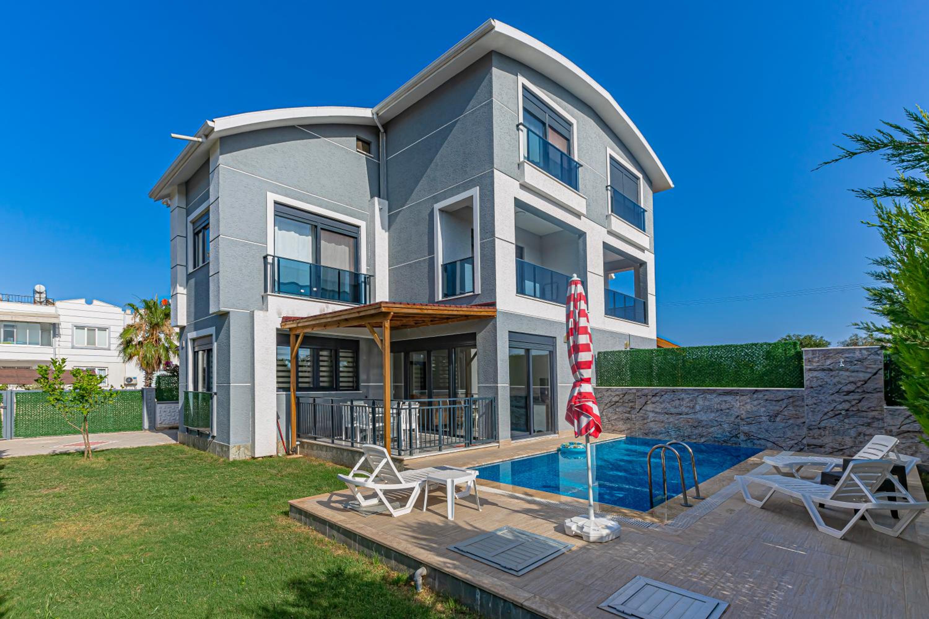 Deluxe Villa
