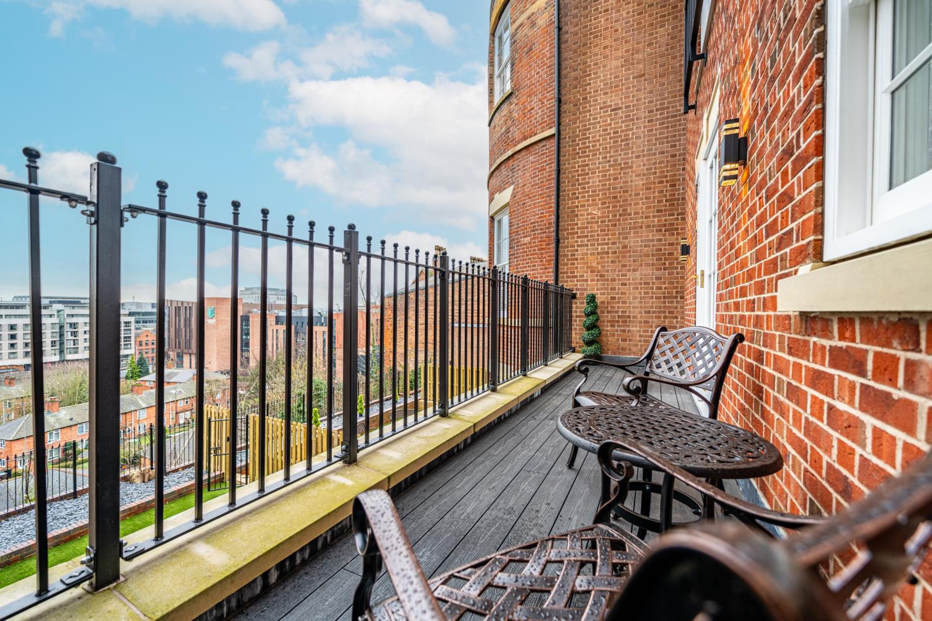 Deluxe King Room with Balcony