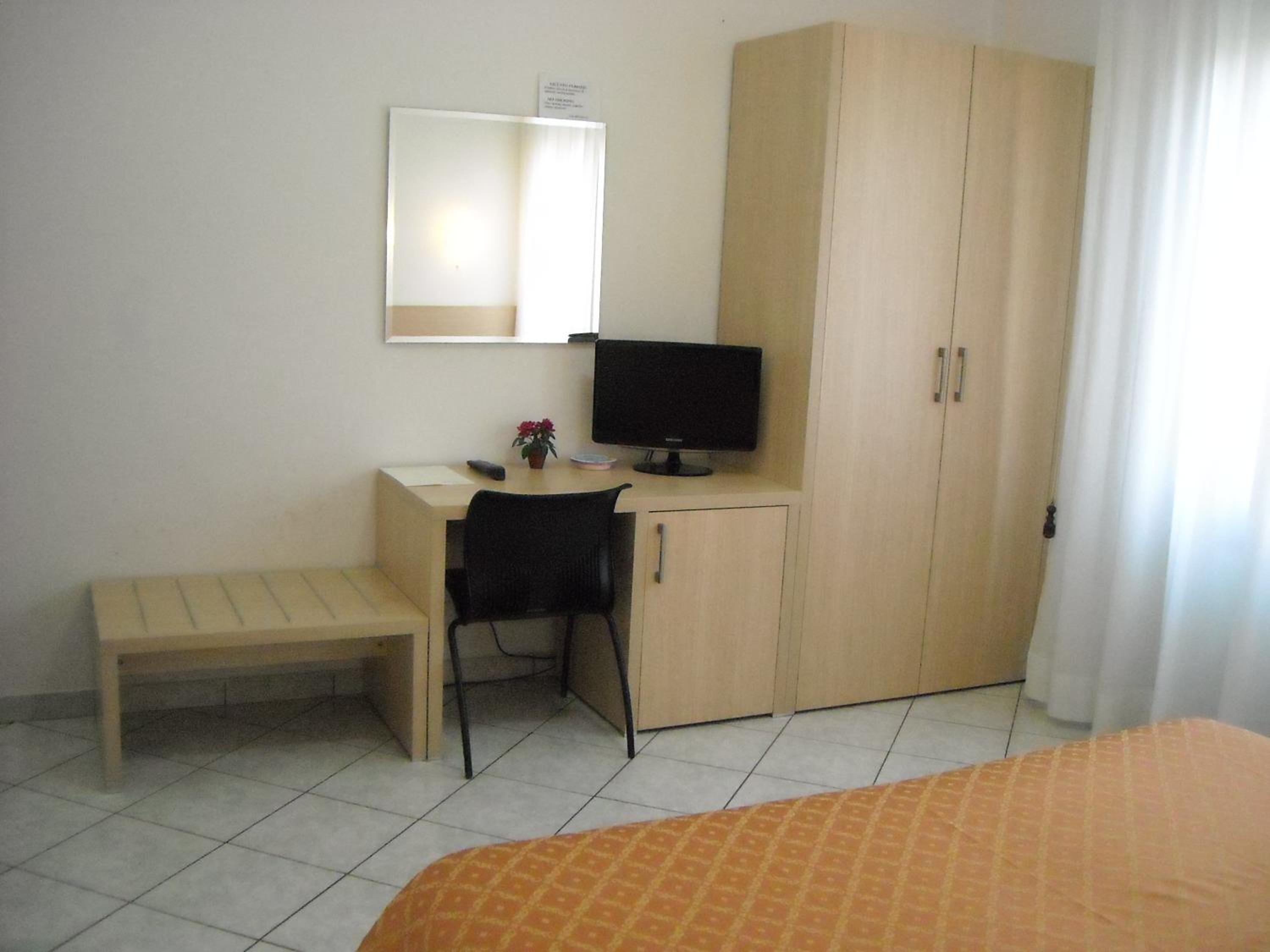Double Room - Photo 3