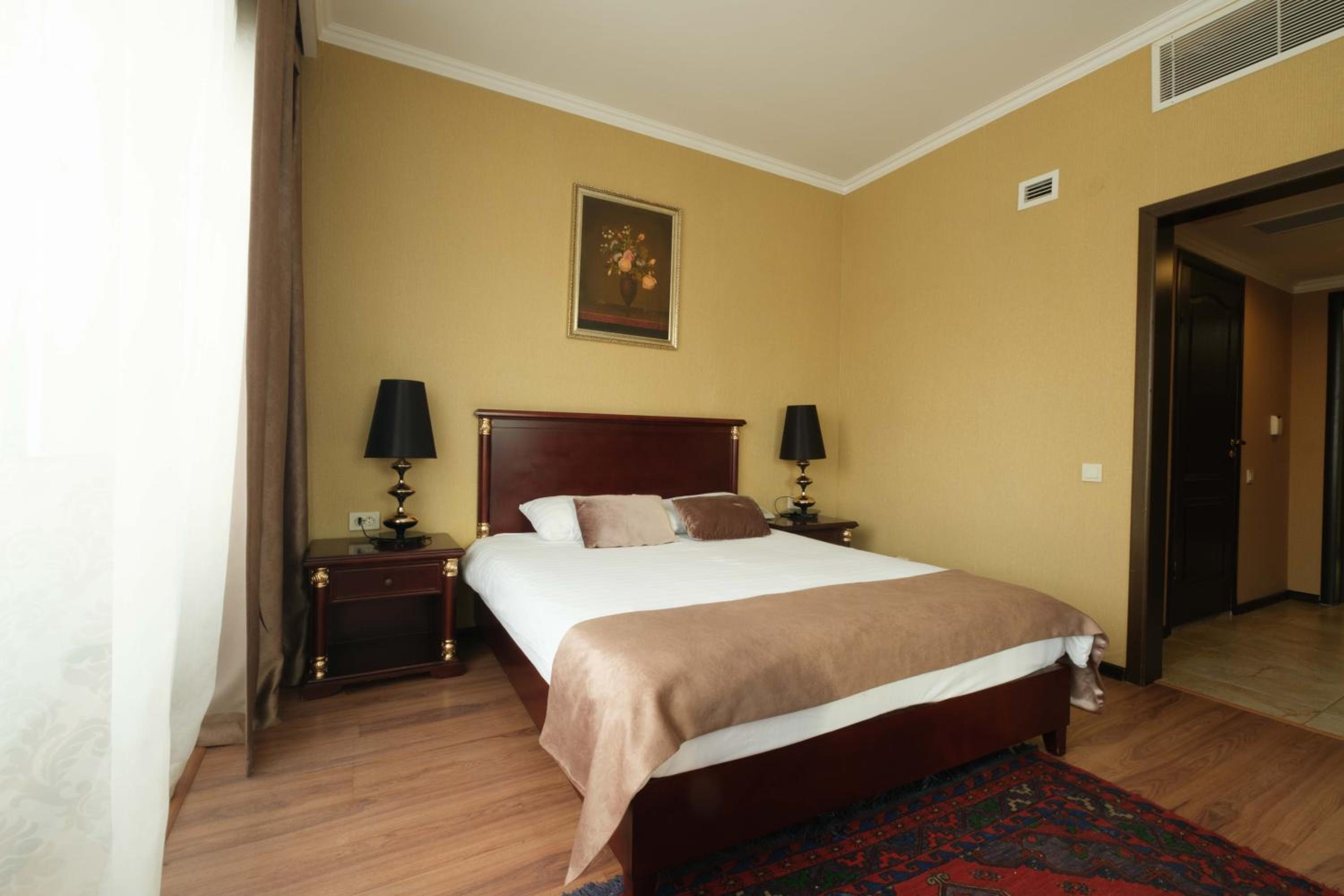 Standard Double Room photo 3