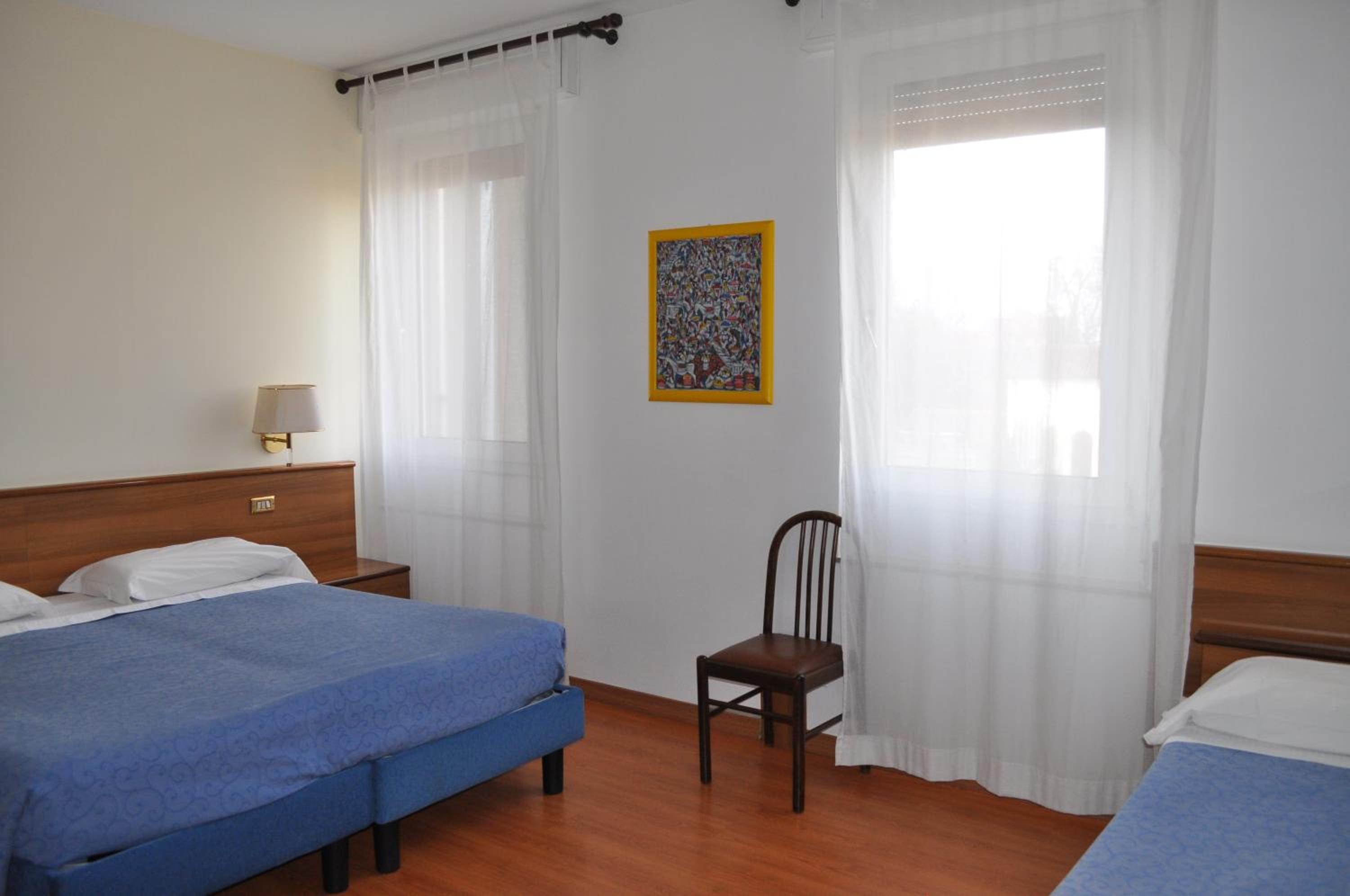 Triple Room - Photo 1