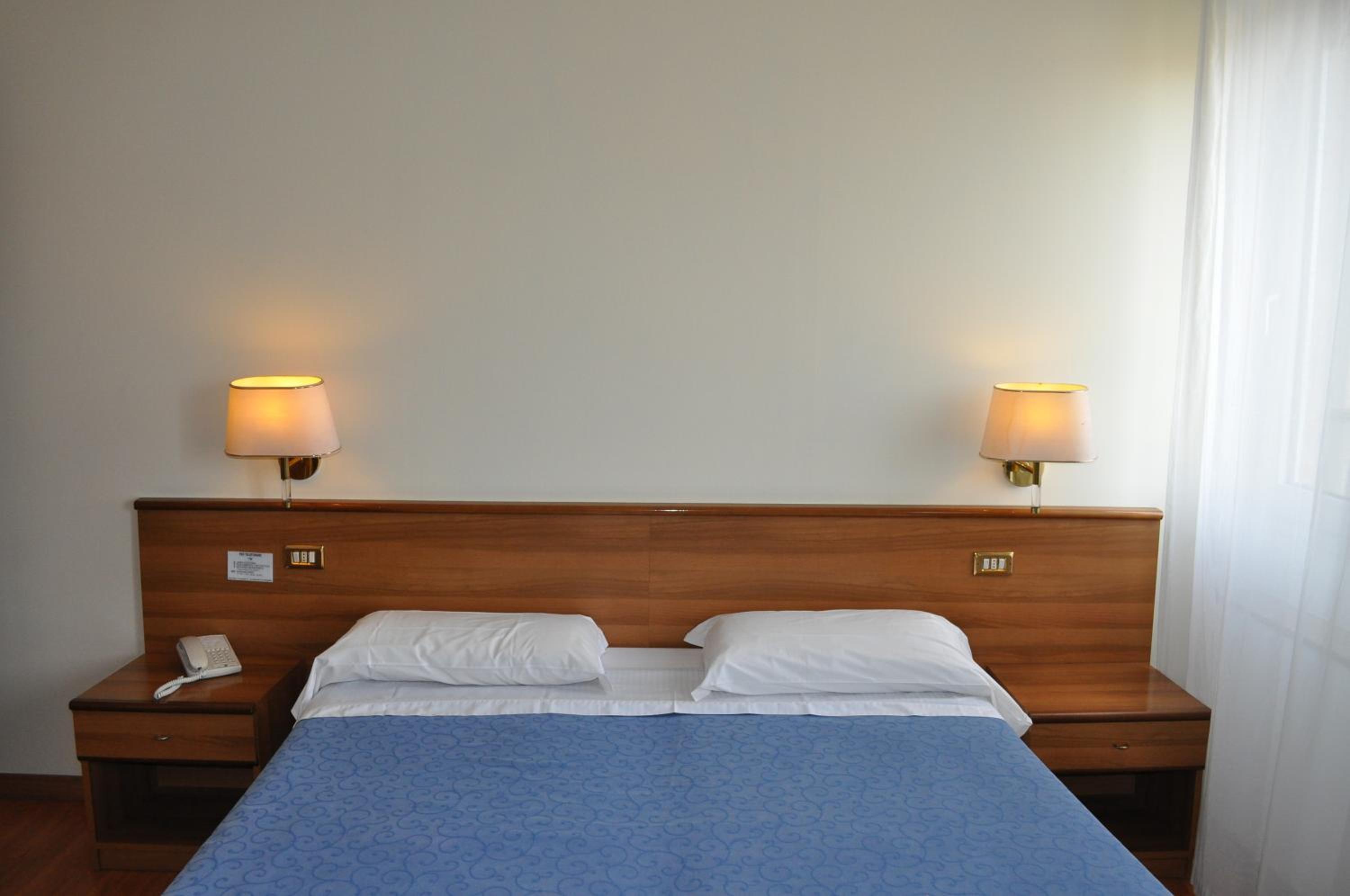 Triple Room - Photo 5