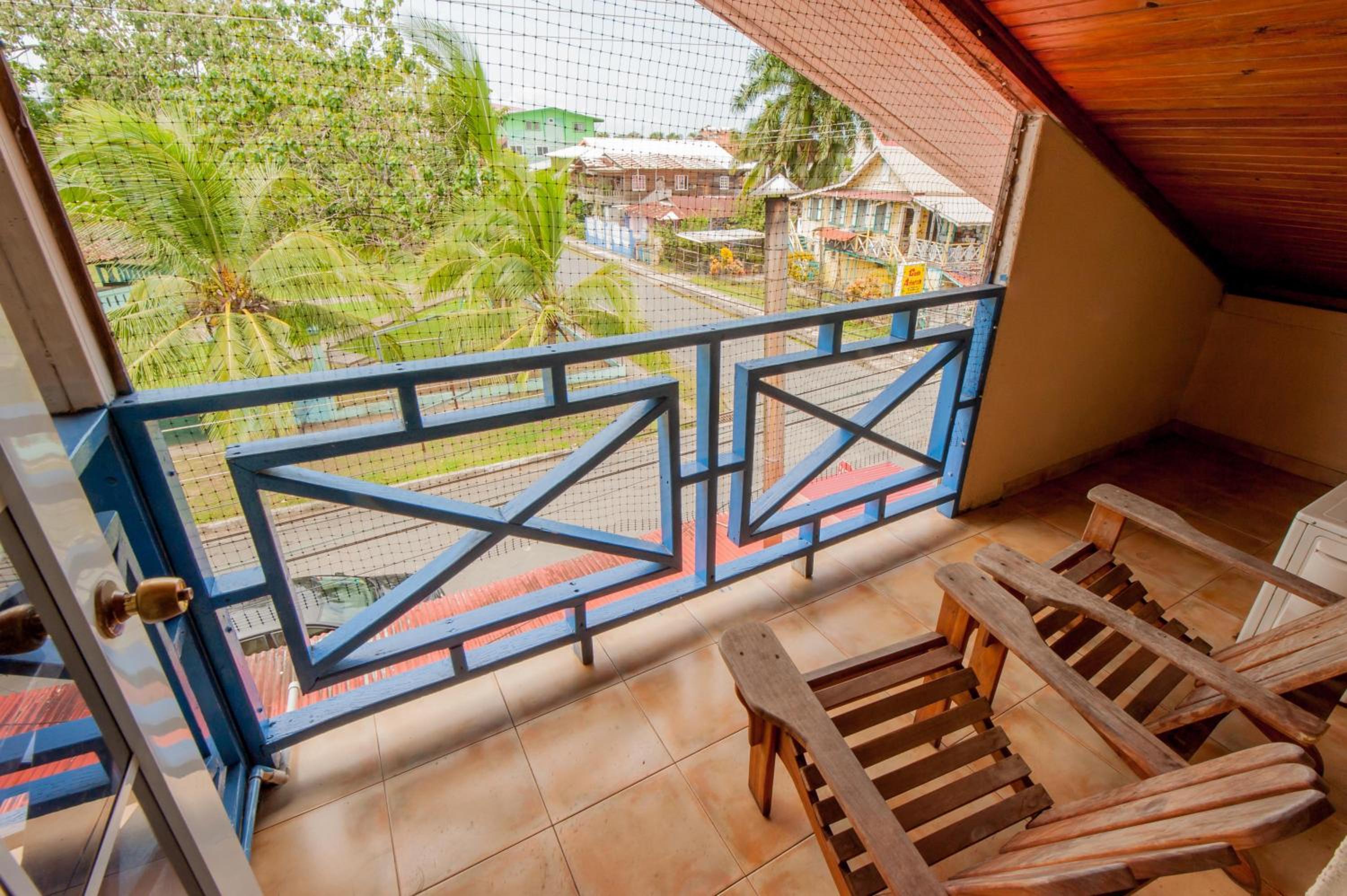 Quadruple Room with Balcony photo 3