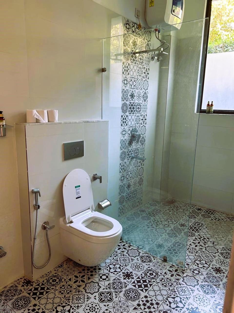 Economy Quadruple Room with Shared Bathroom