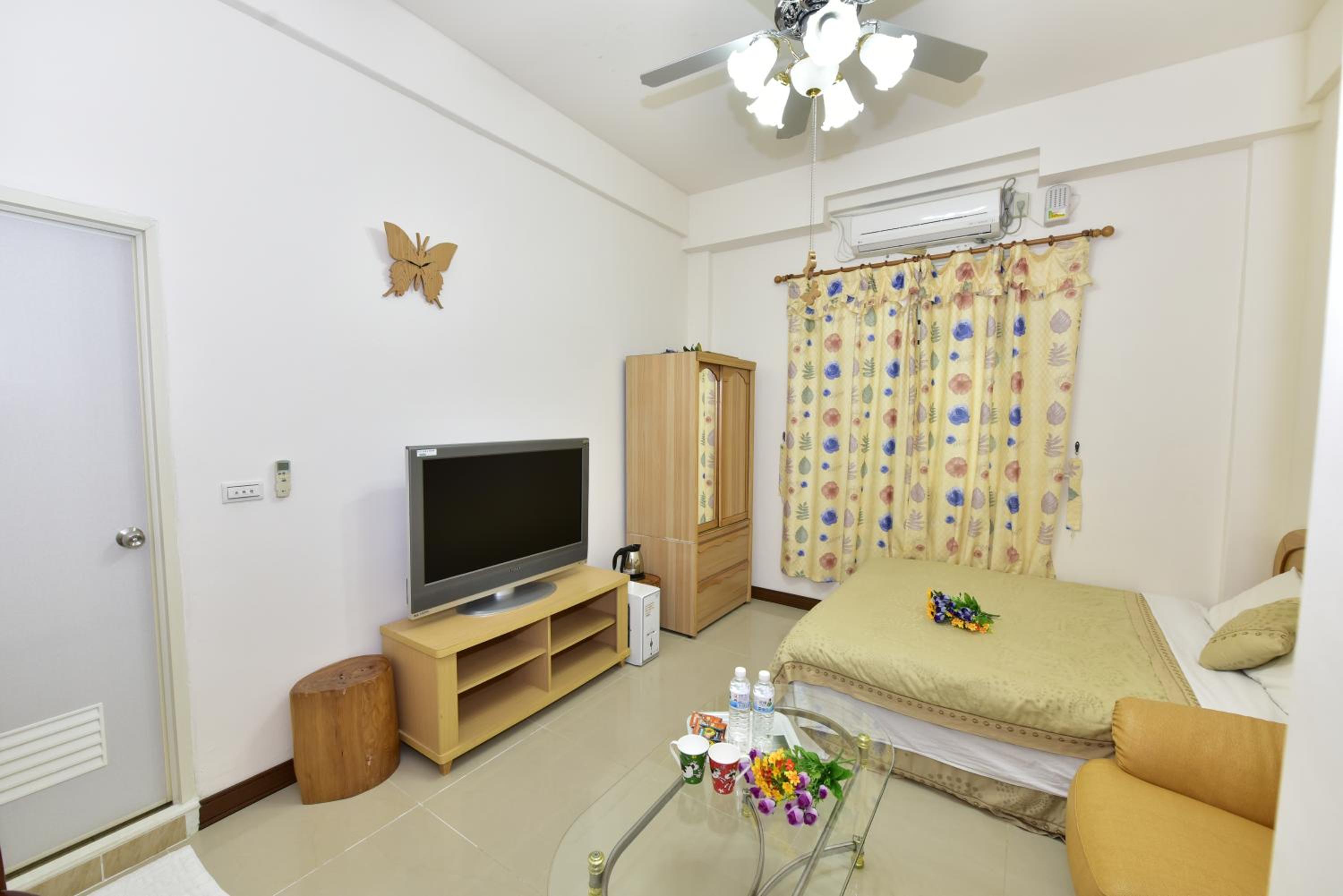 Economy Double Room photo 1