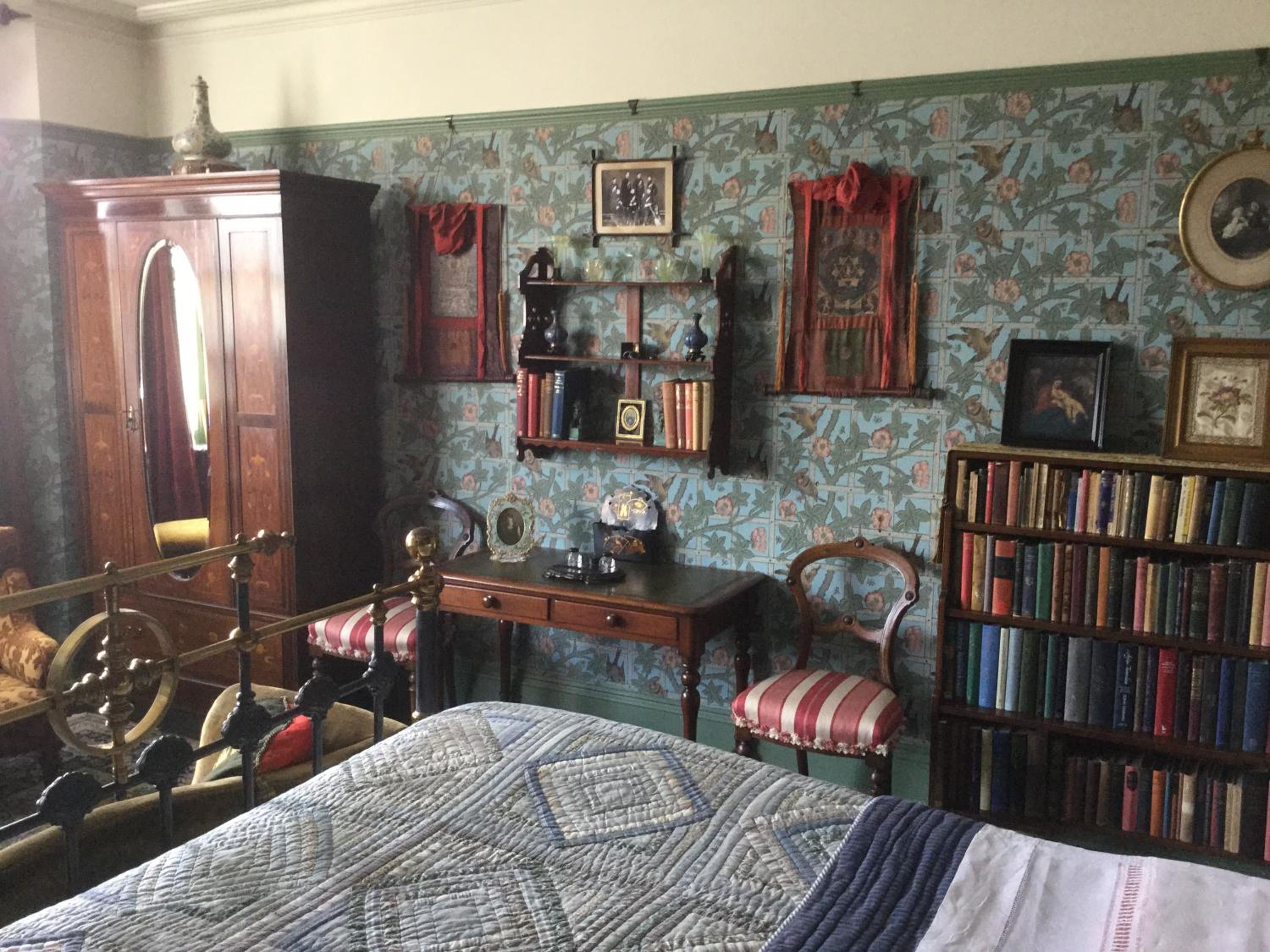 Double Room with External Private Bathroom - Photo 20
