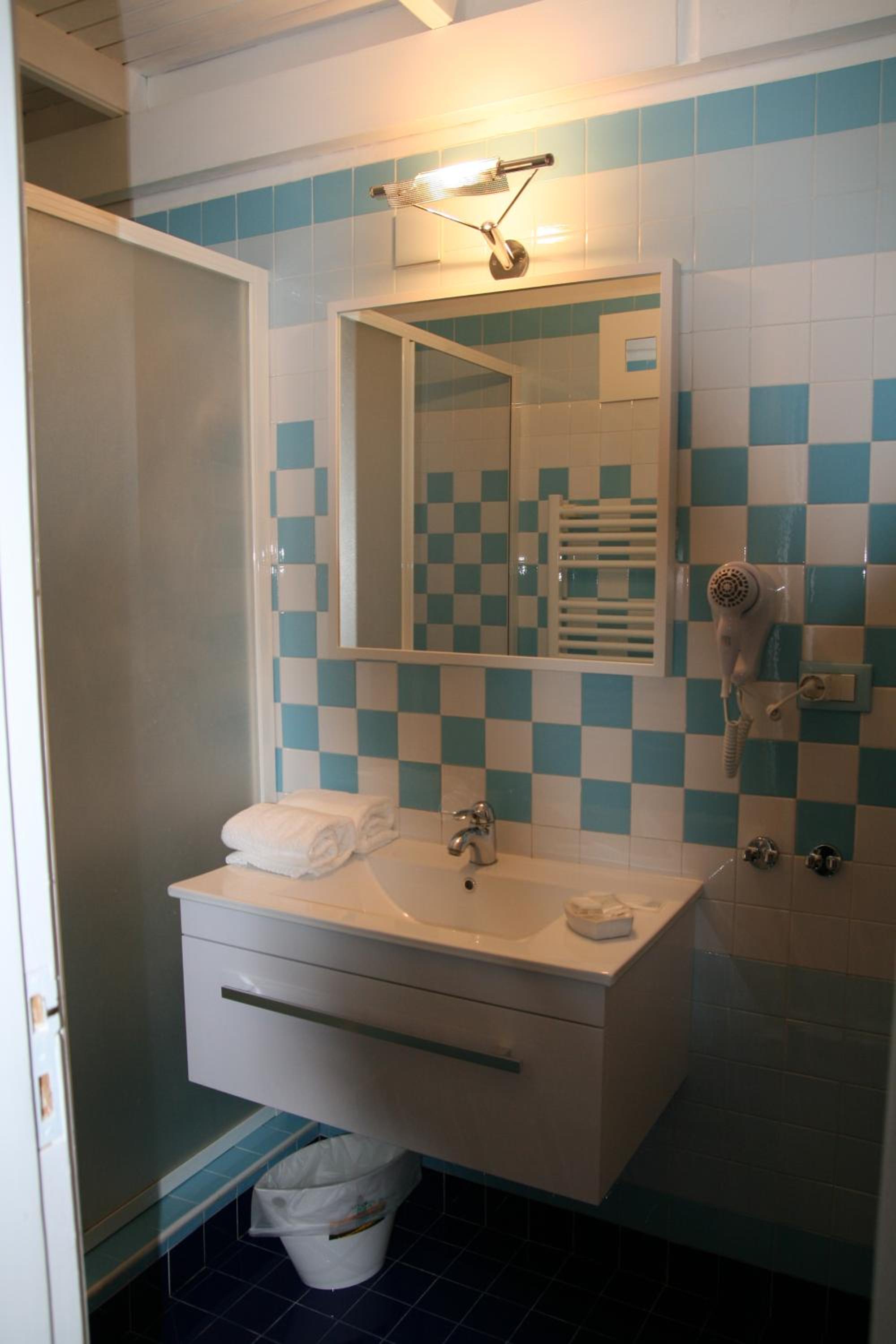One-Bedroom Apartment - Separate Building - Photo 8