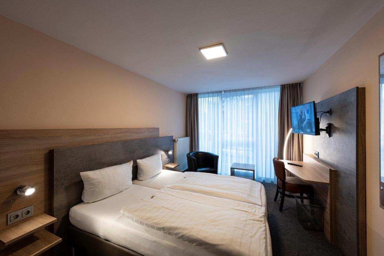 Double Room - Photo 10