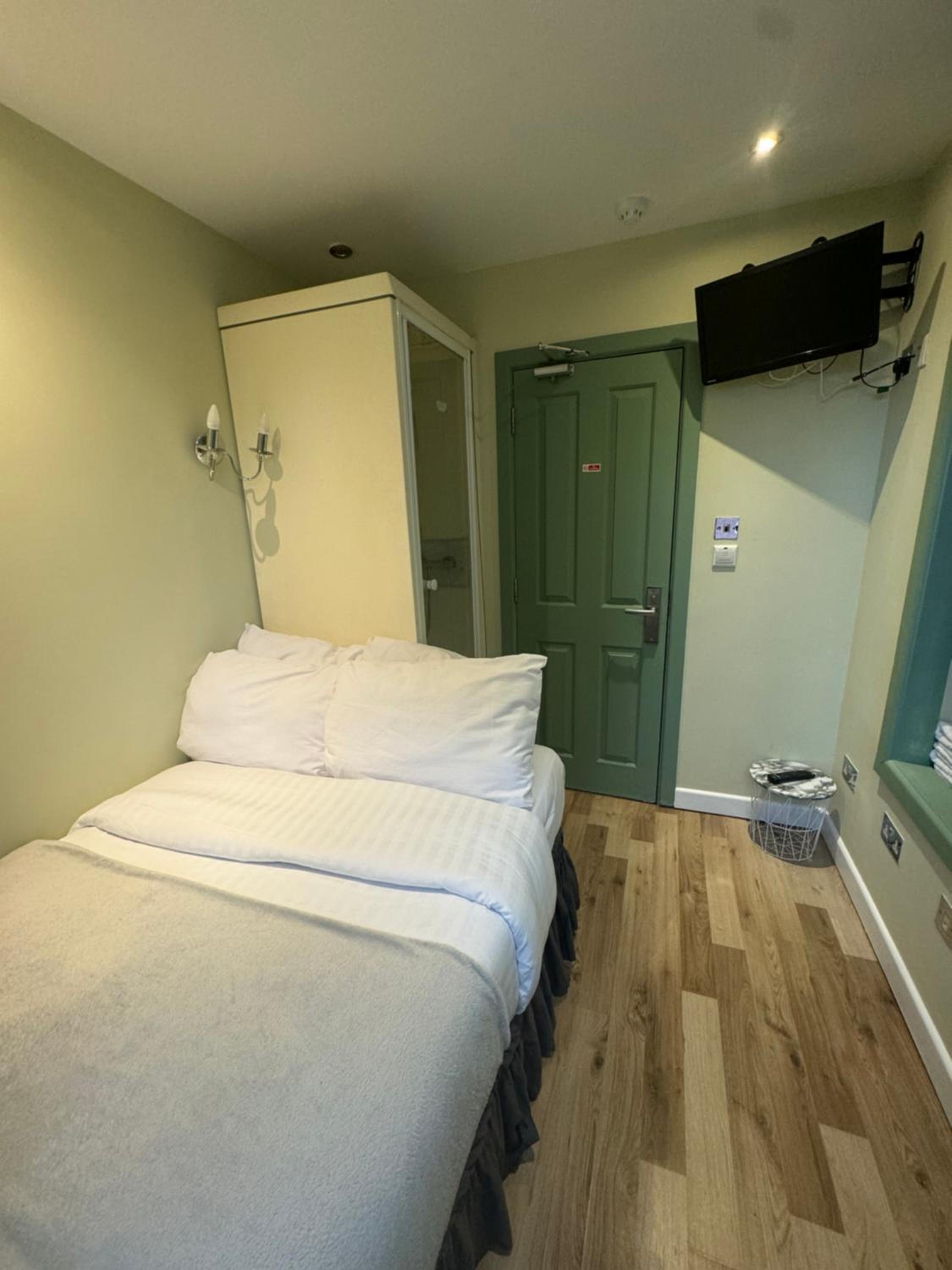 Deluxe Single Room photo 3