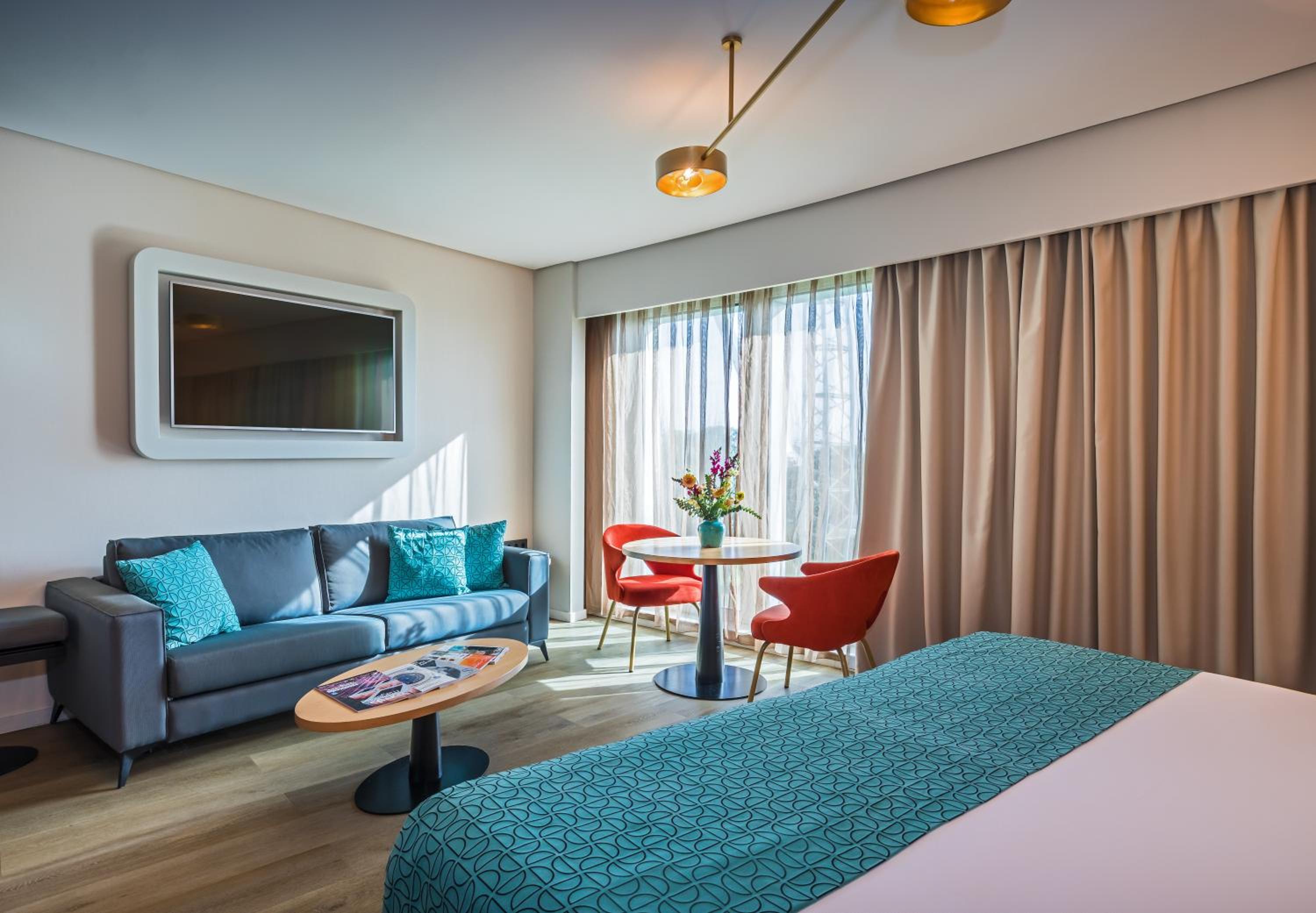 Premium Family Room (2 adults + 2 children) thumbnail 6