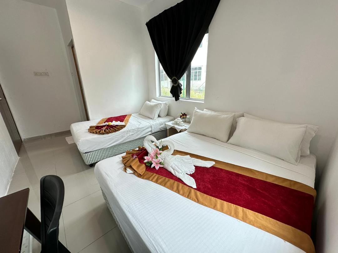 Standard Triple Room - Photo 1