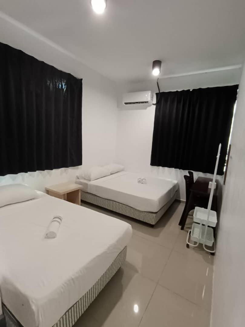Standard Triple Room - Photo 4