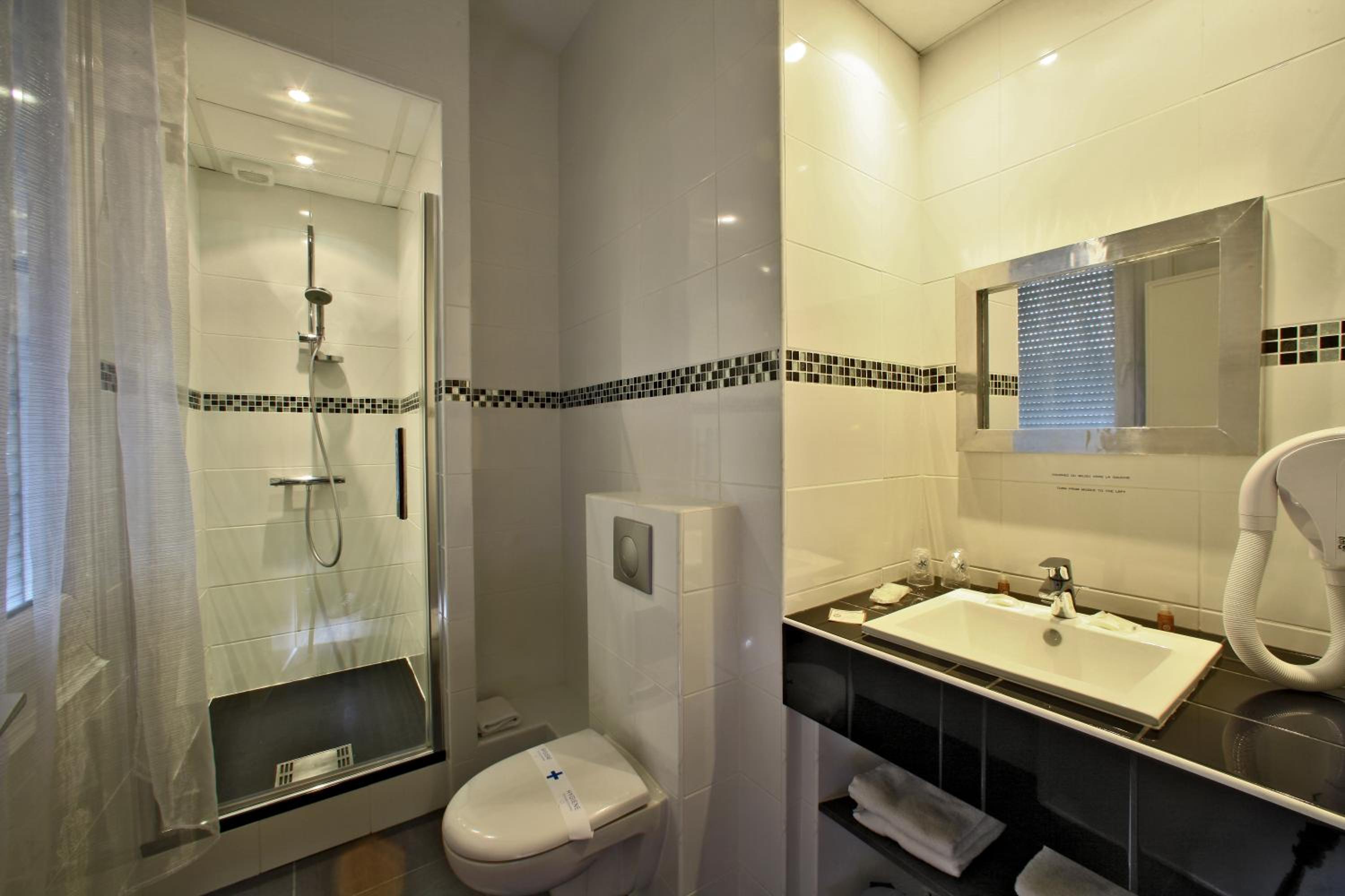 Comfort Double Room with Air Conditioning - Photo 3