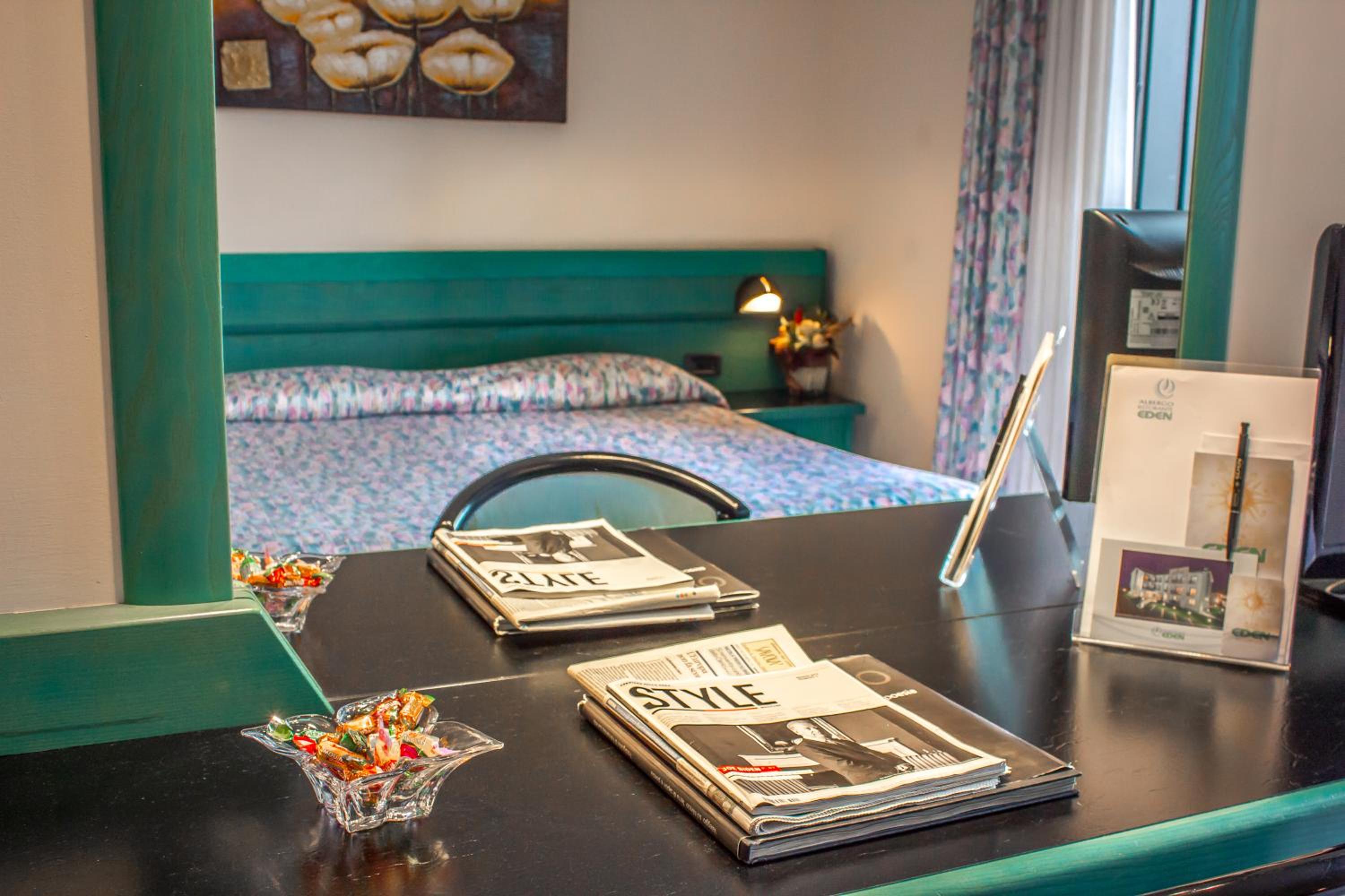 Double or Twin Room with Balcony photo 2